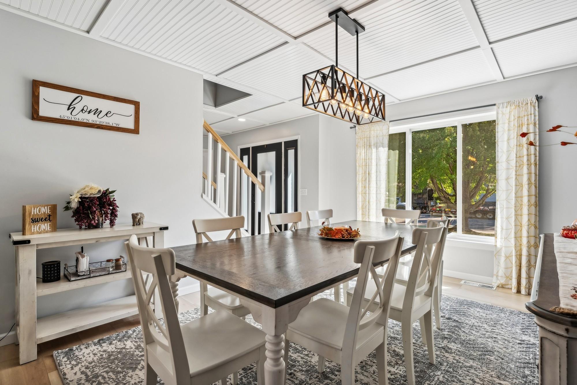 3335 Everest Court N