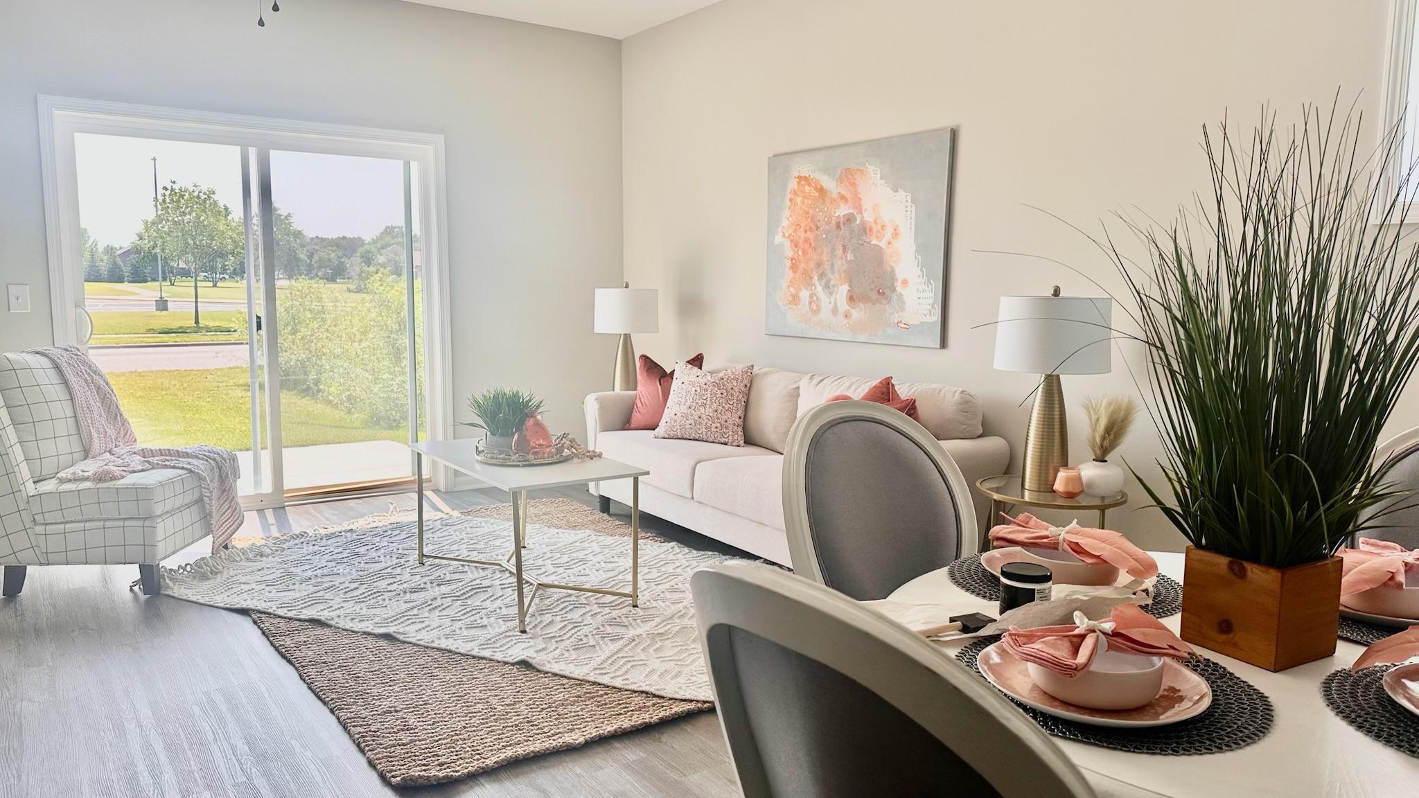 718 Cherrywood Lane NE