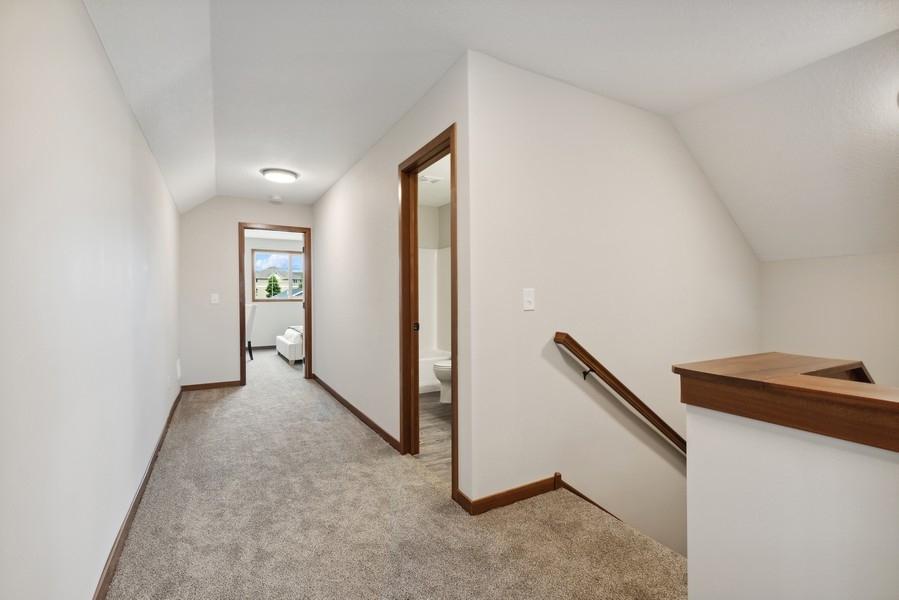 718 Cherrywood Lane NE