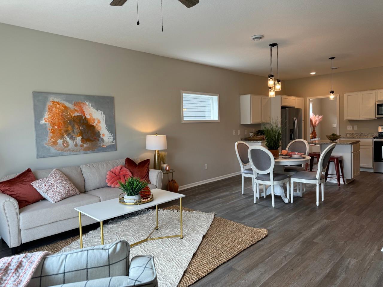 718 Cherrywood Lane NE