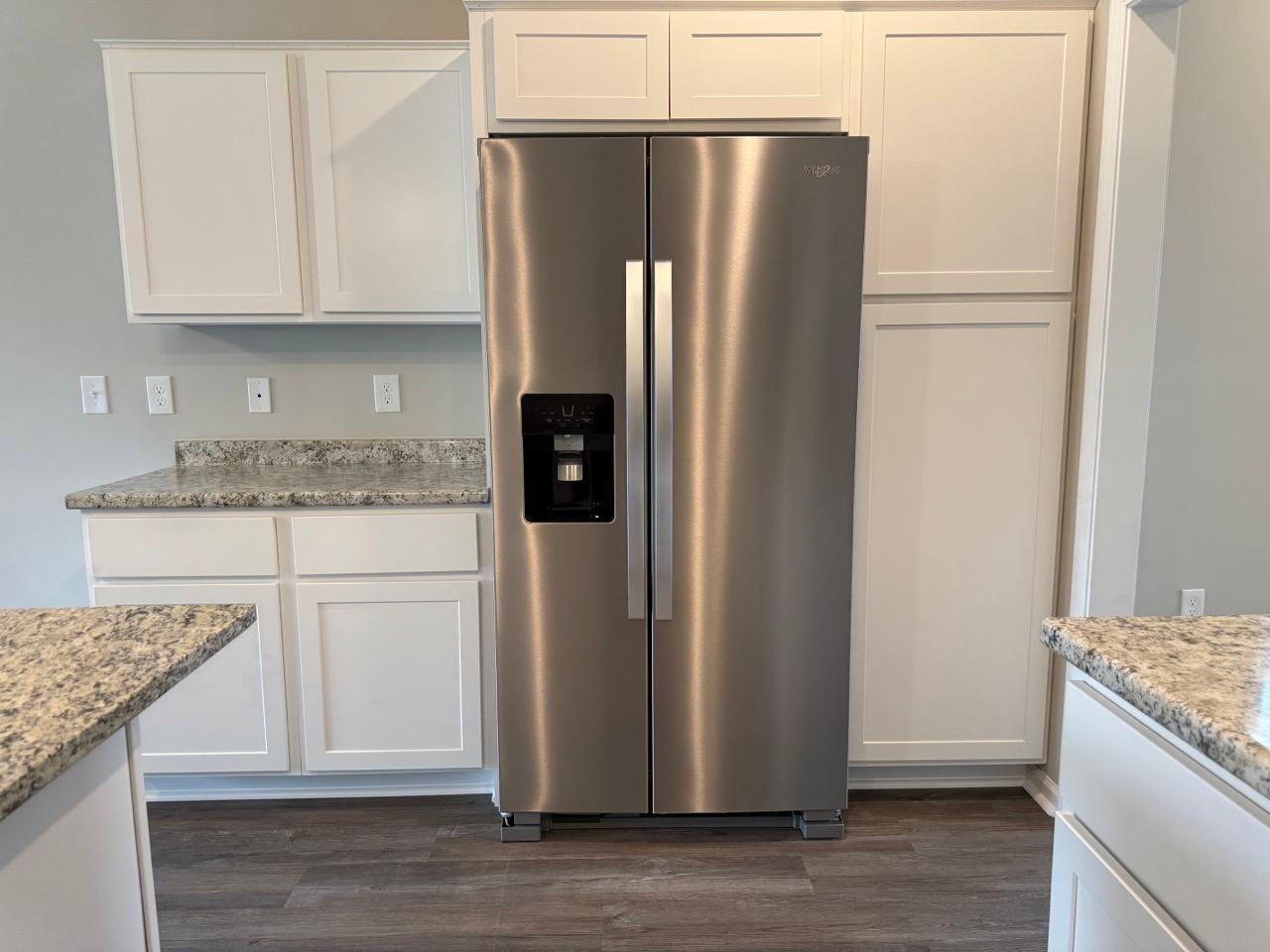 718 Cherrywood Lane NE