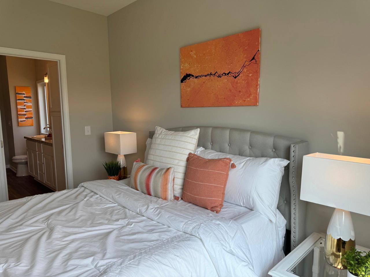 718 Cherrywood Lane NE