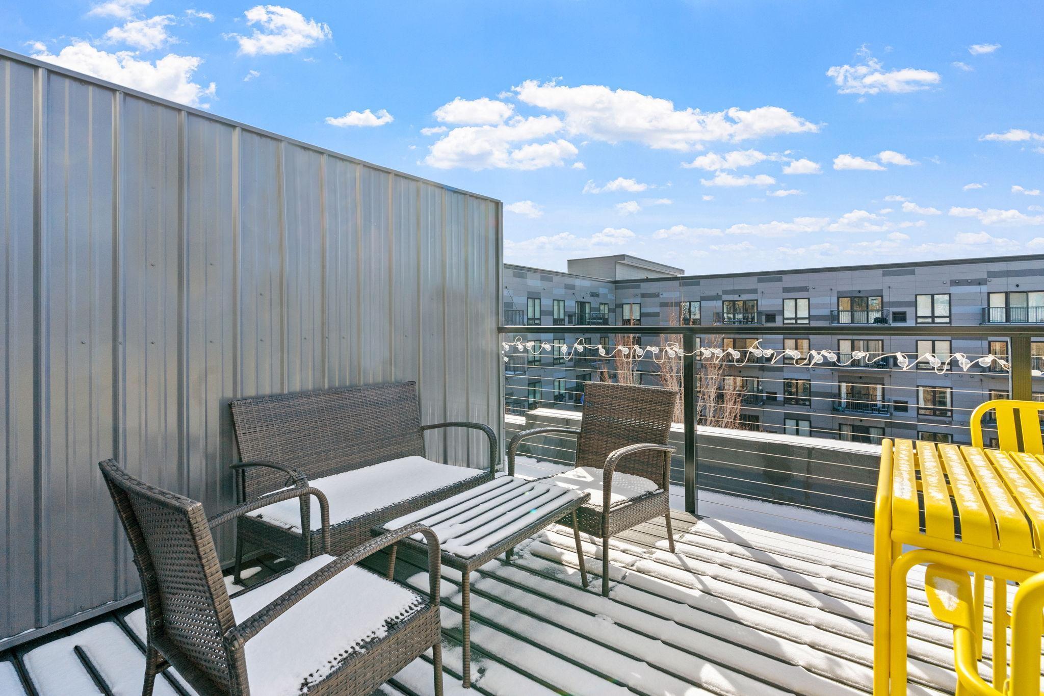 801 Washington Avenue N Unit: 313