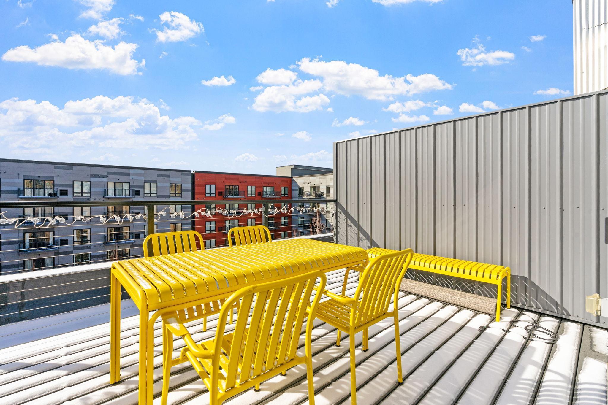 801 Washington Avenue N Unit: 313