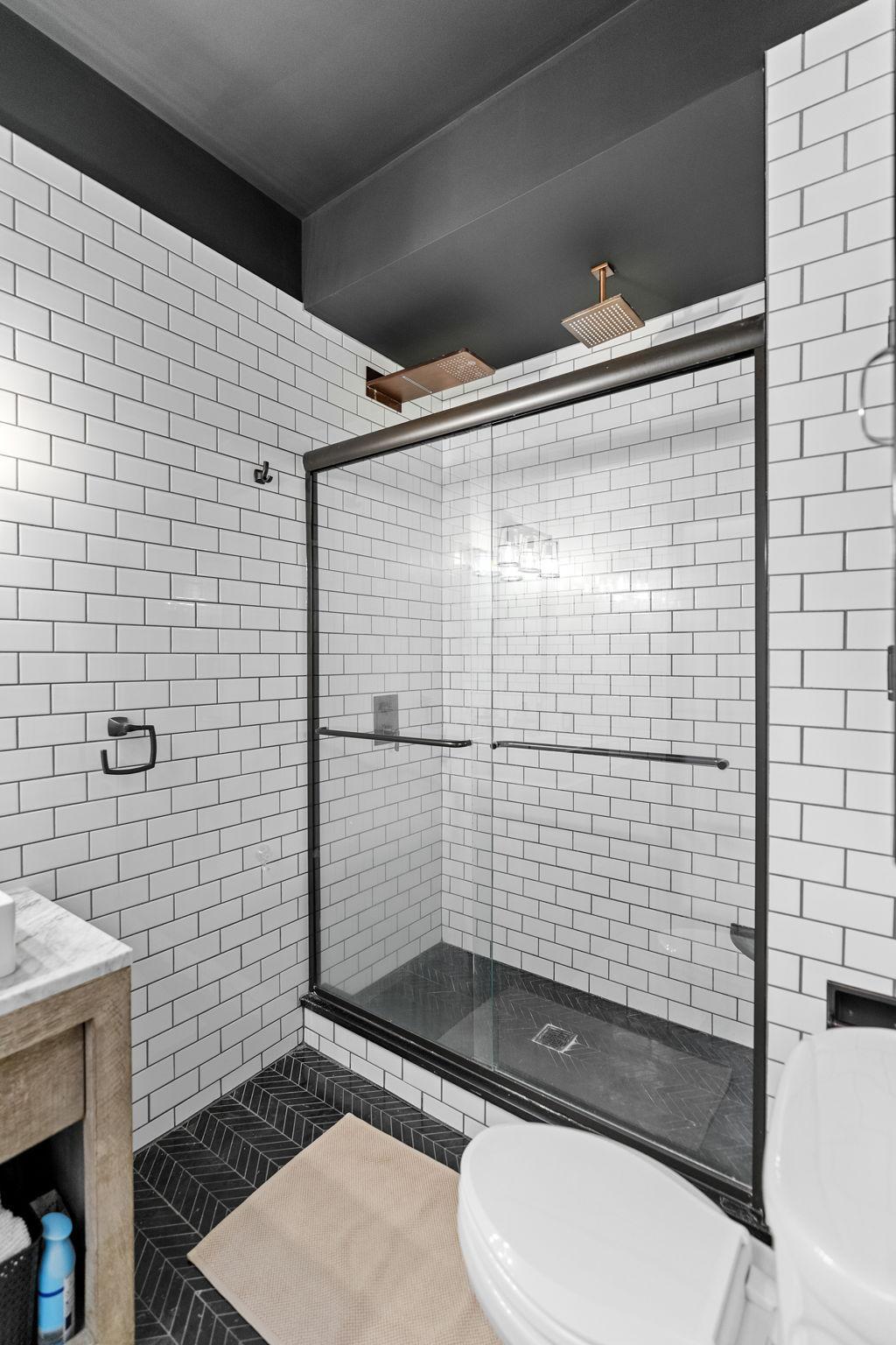 801 Washington Avenue N Unit: 313