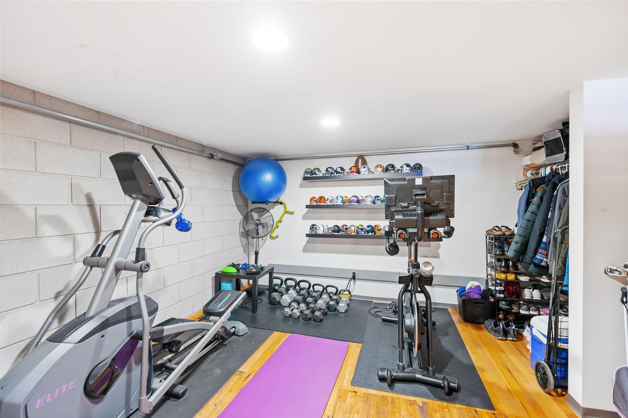 801 Washington Avenue N Unit: 313