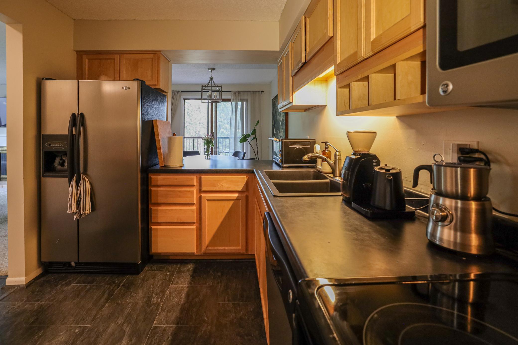 7501 W 101st Street Unit: 205