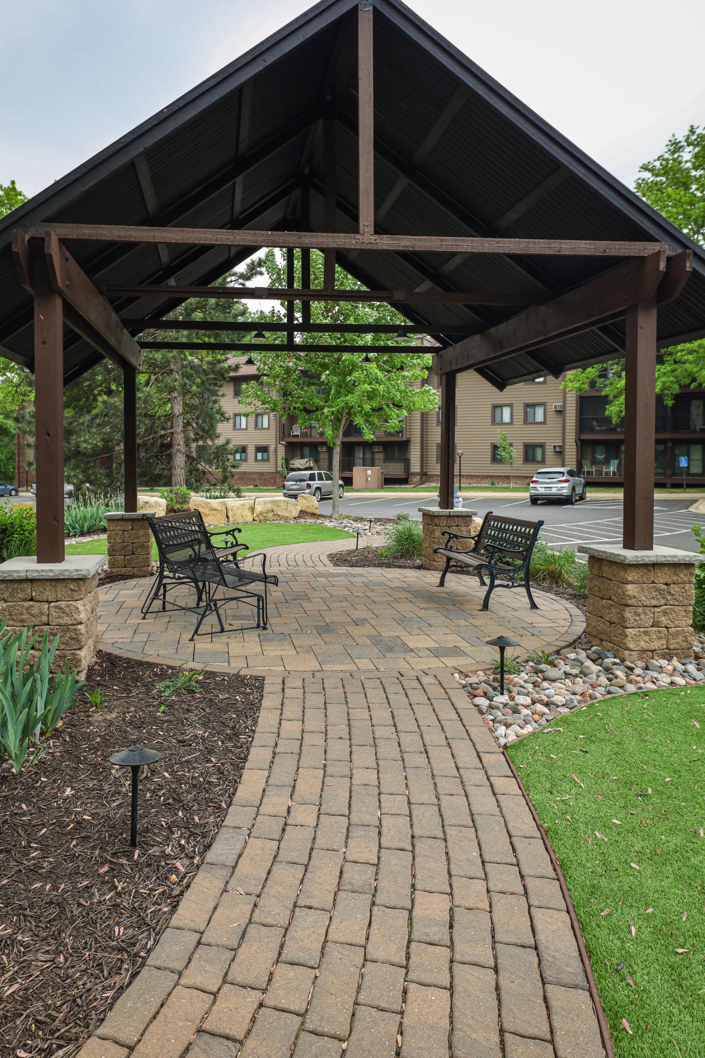 7501 W 101st Street Unit: 205