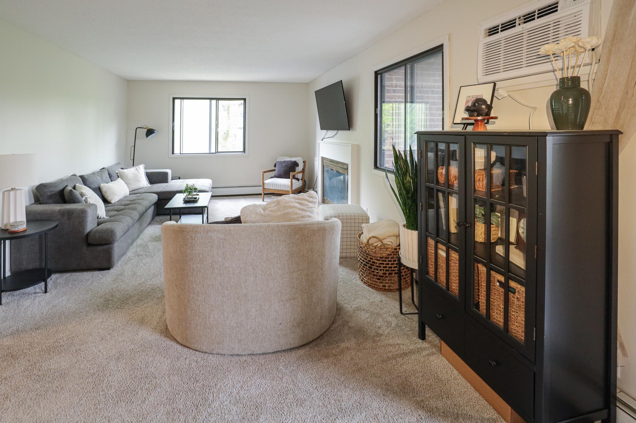 7501 W 101st Street Unit: 205