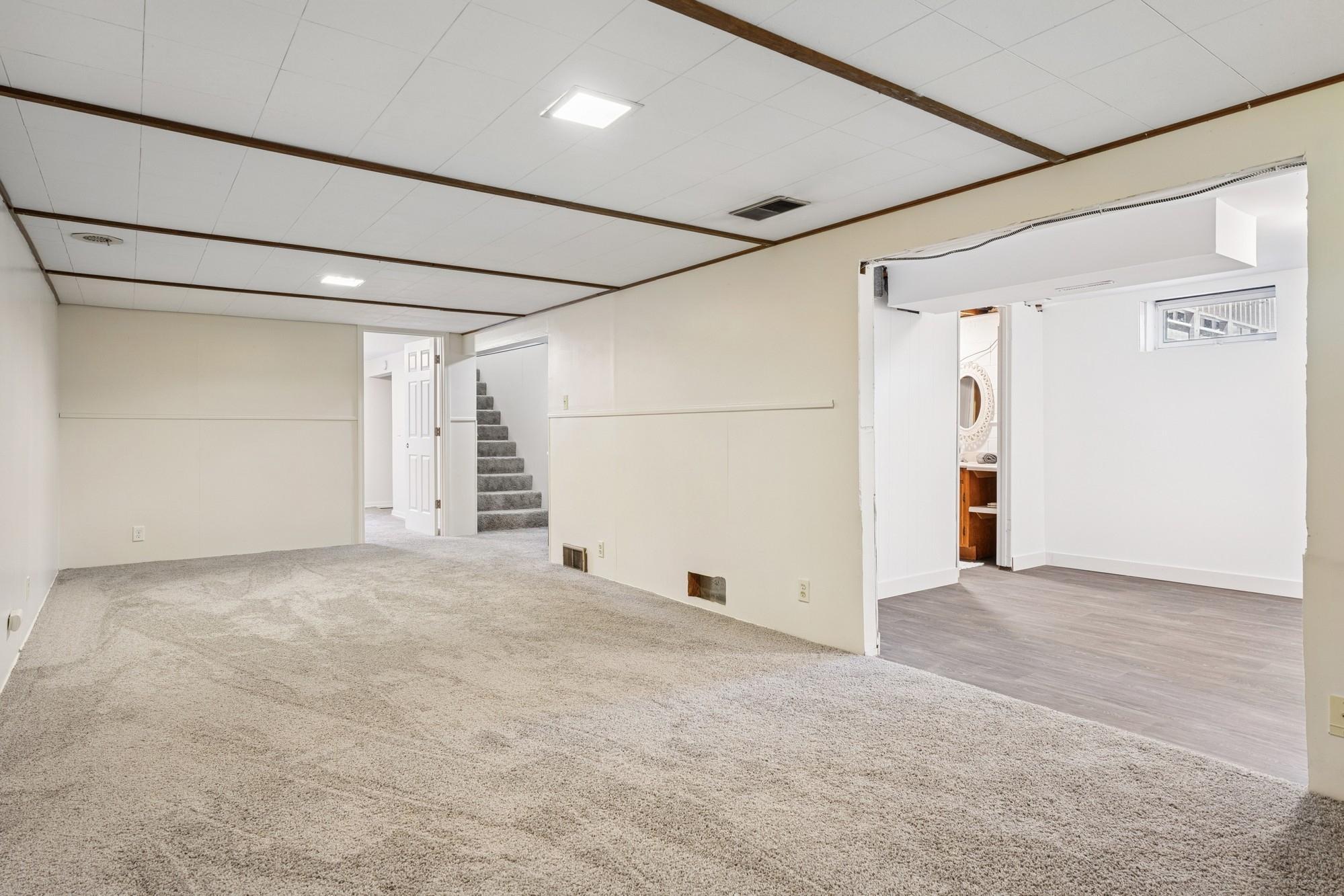 1193 Greystone Avenue N