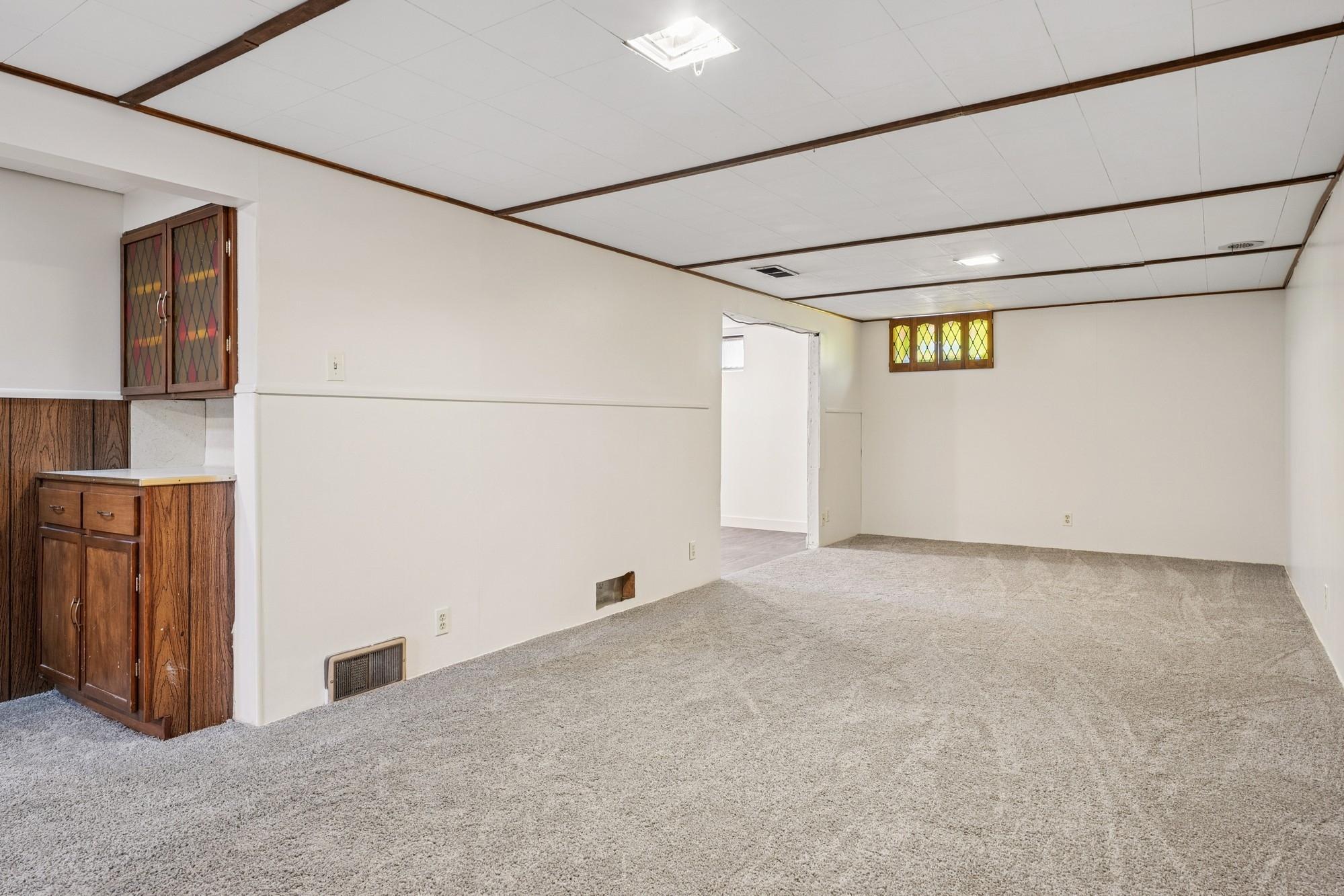 1193 Greystone Avenue N