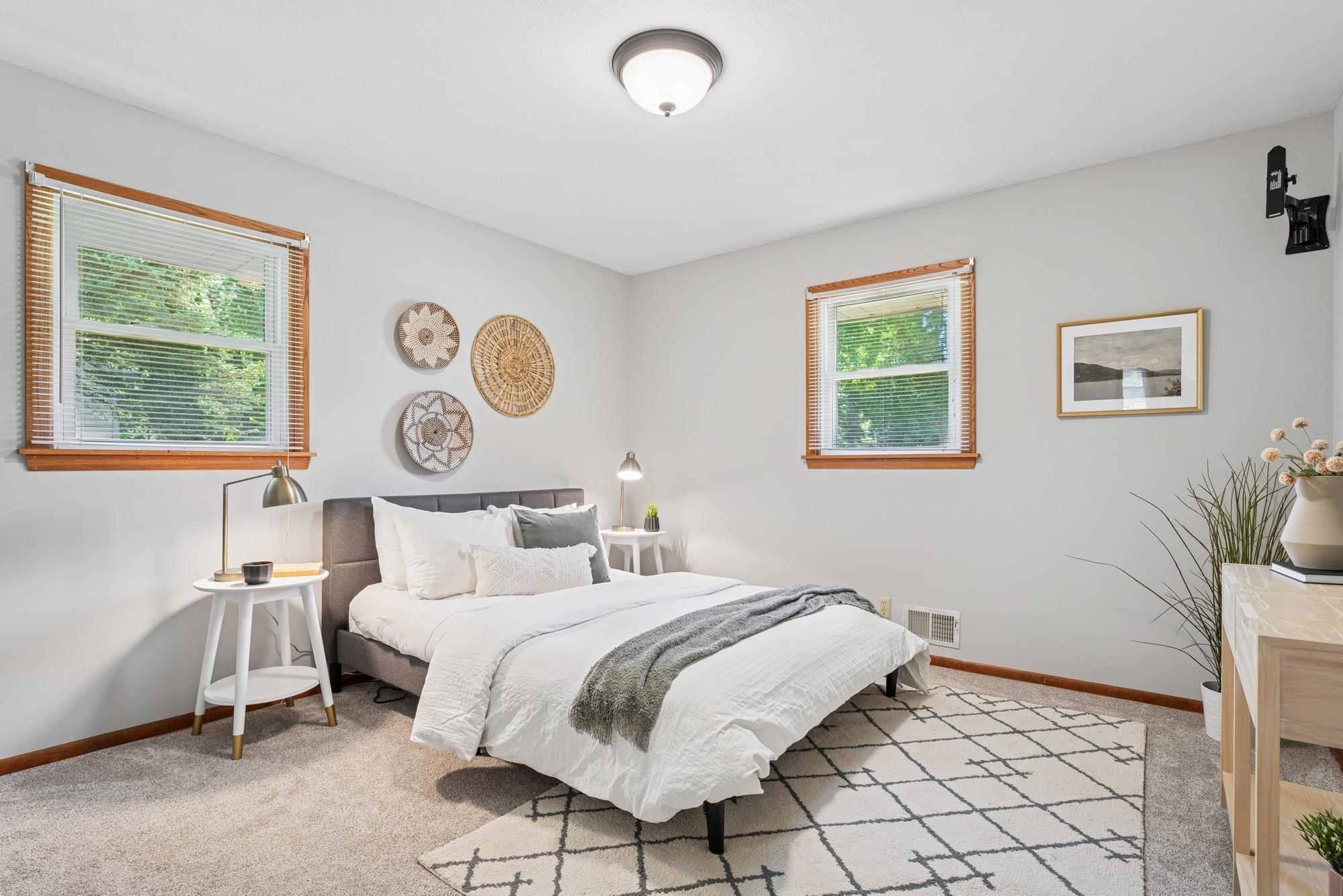 1193 Greystone Avenue N