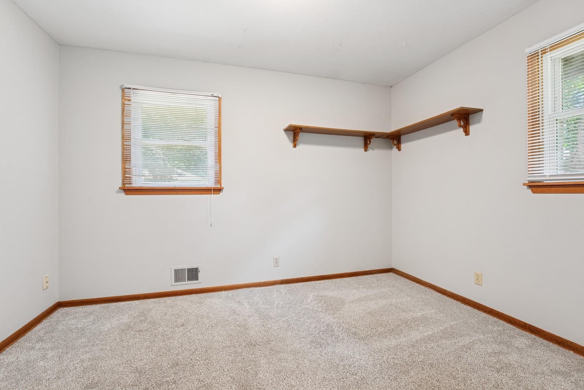 1193 Greystone Avenue N