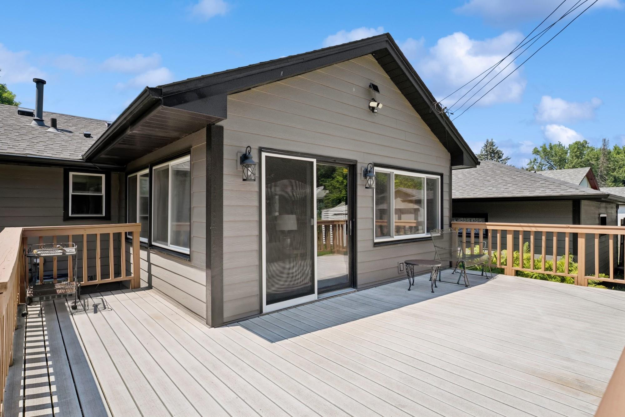 1193 Greystone Avenue N