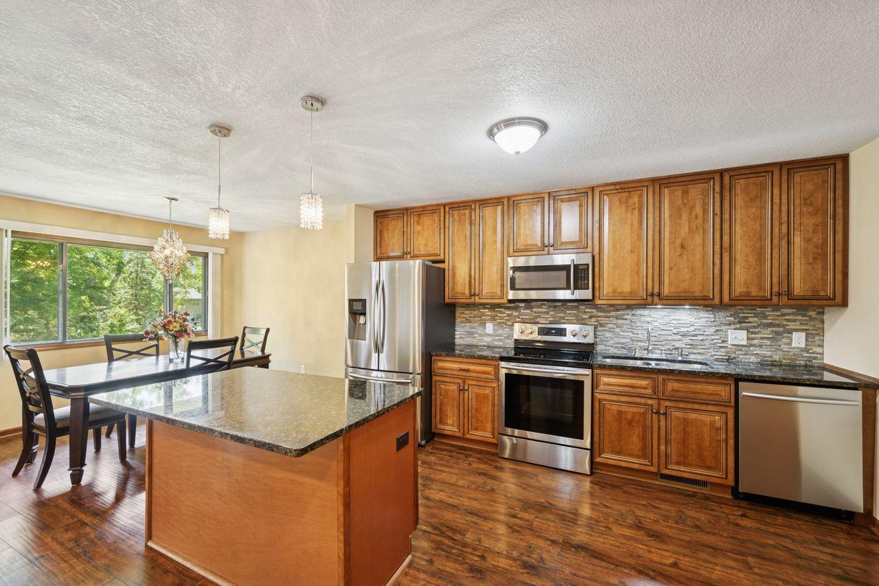 1427 4th Street W