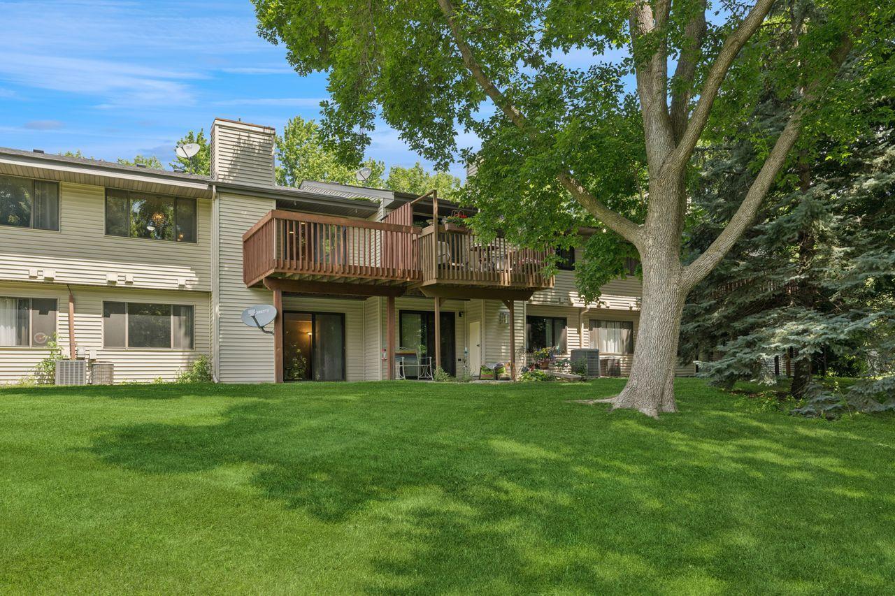 1427 4th Street W