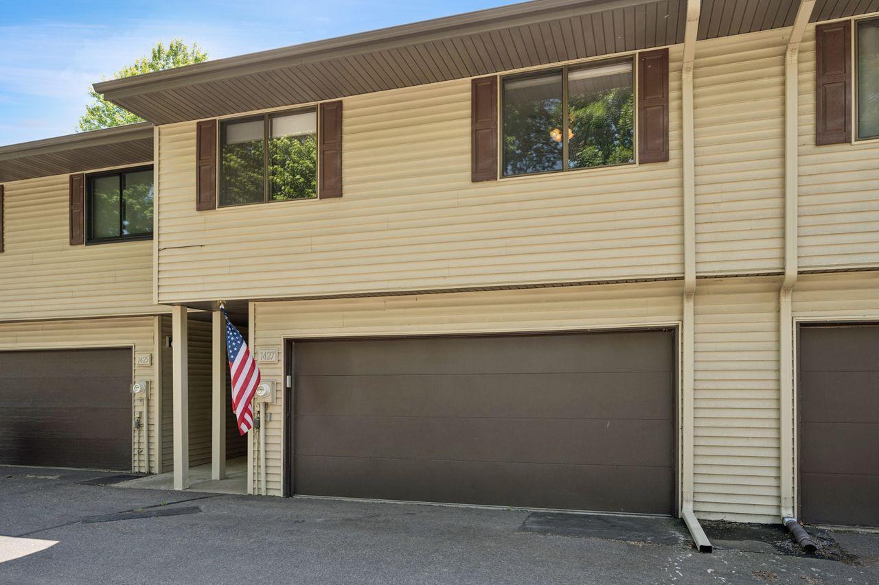 1427 4th Street W