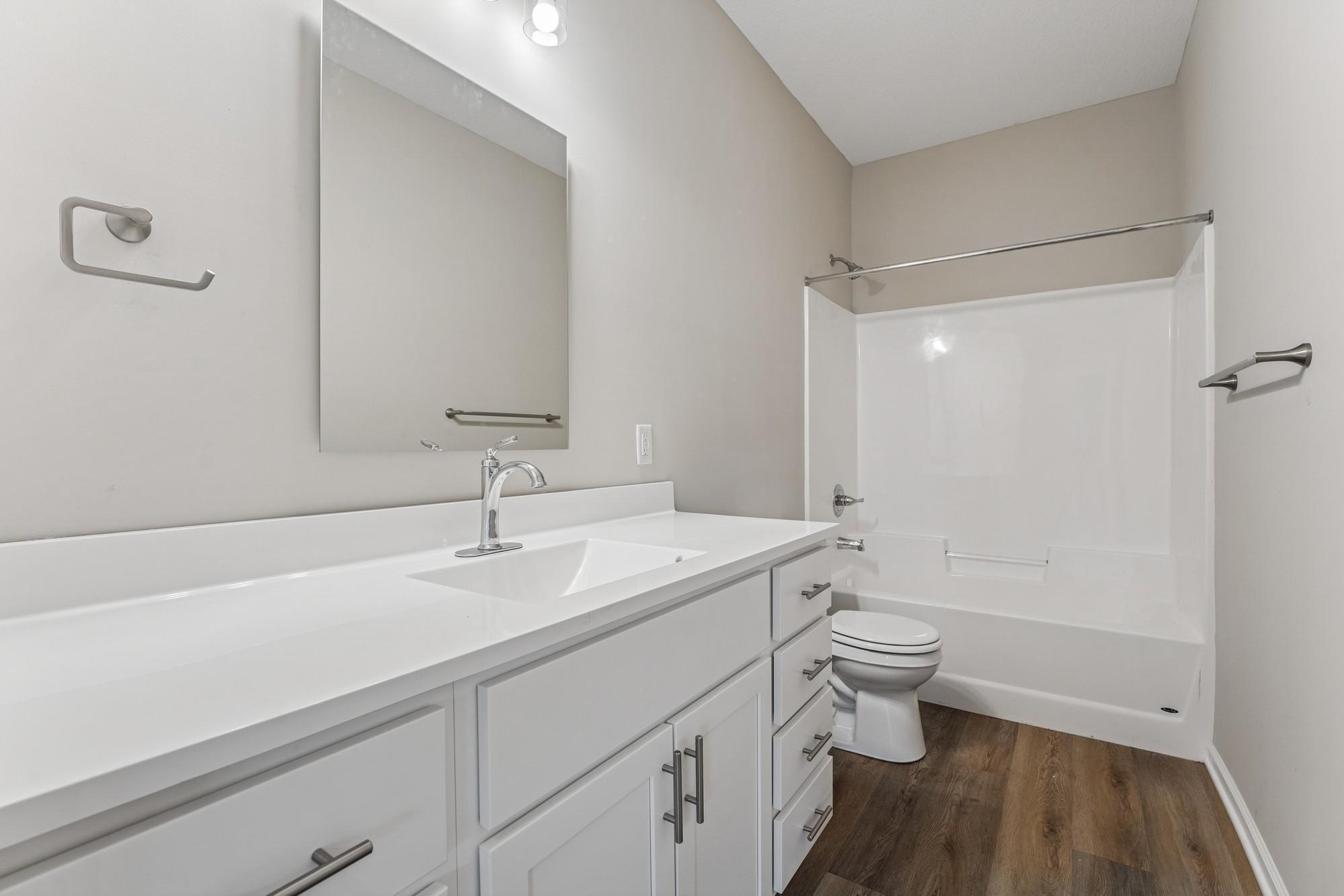 4905 Evergreen Drive N