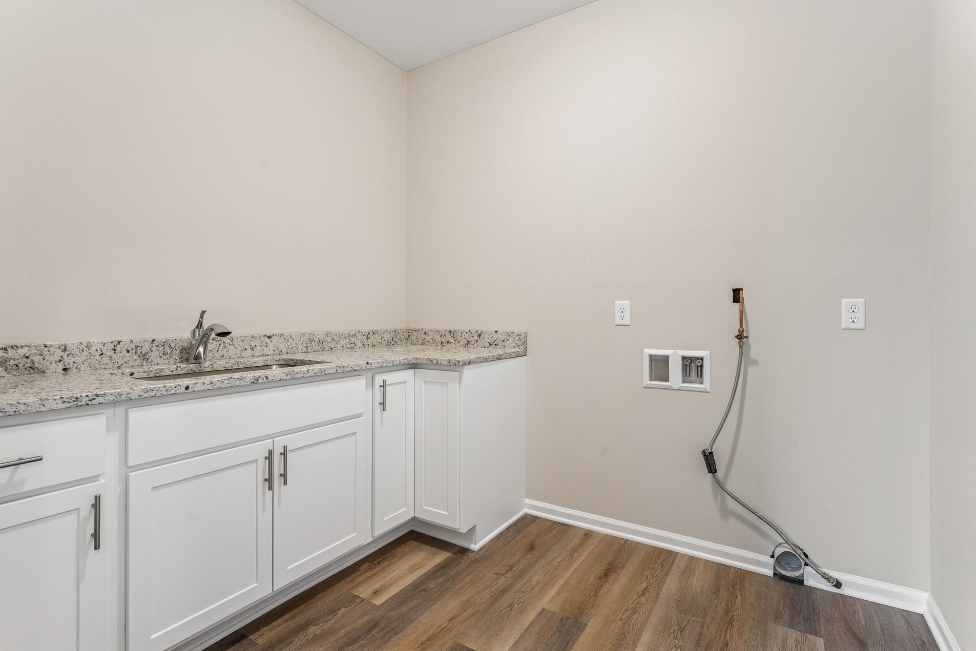 4905 Evergreen Drive N