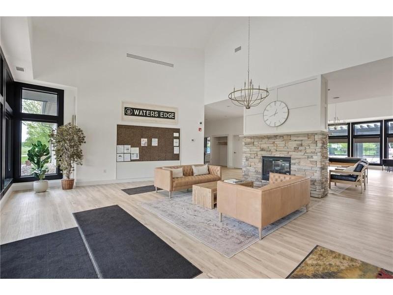 4905 Evergreen Drive N