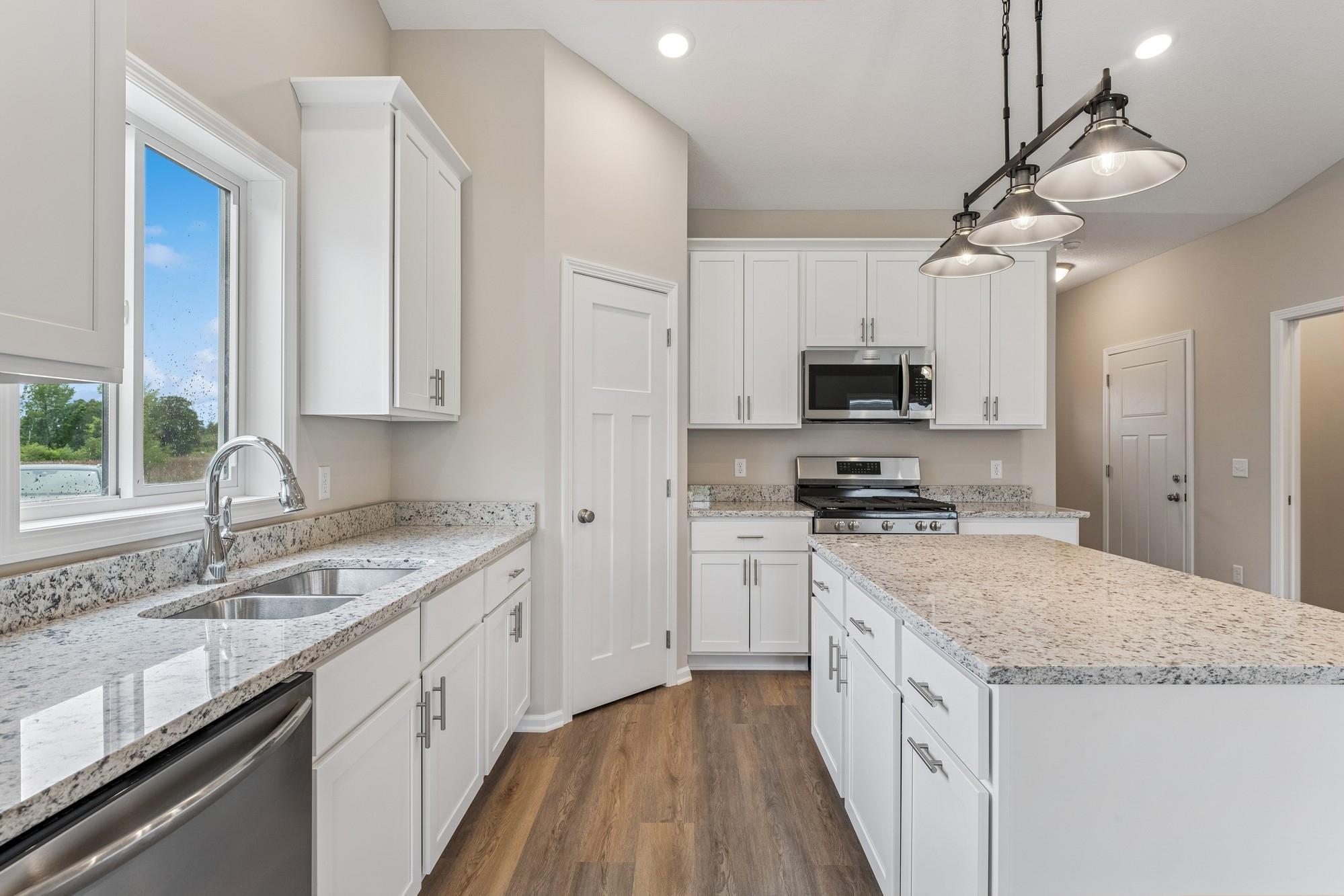 4905 Evergreen Drive N