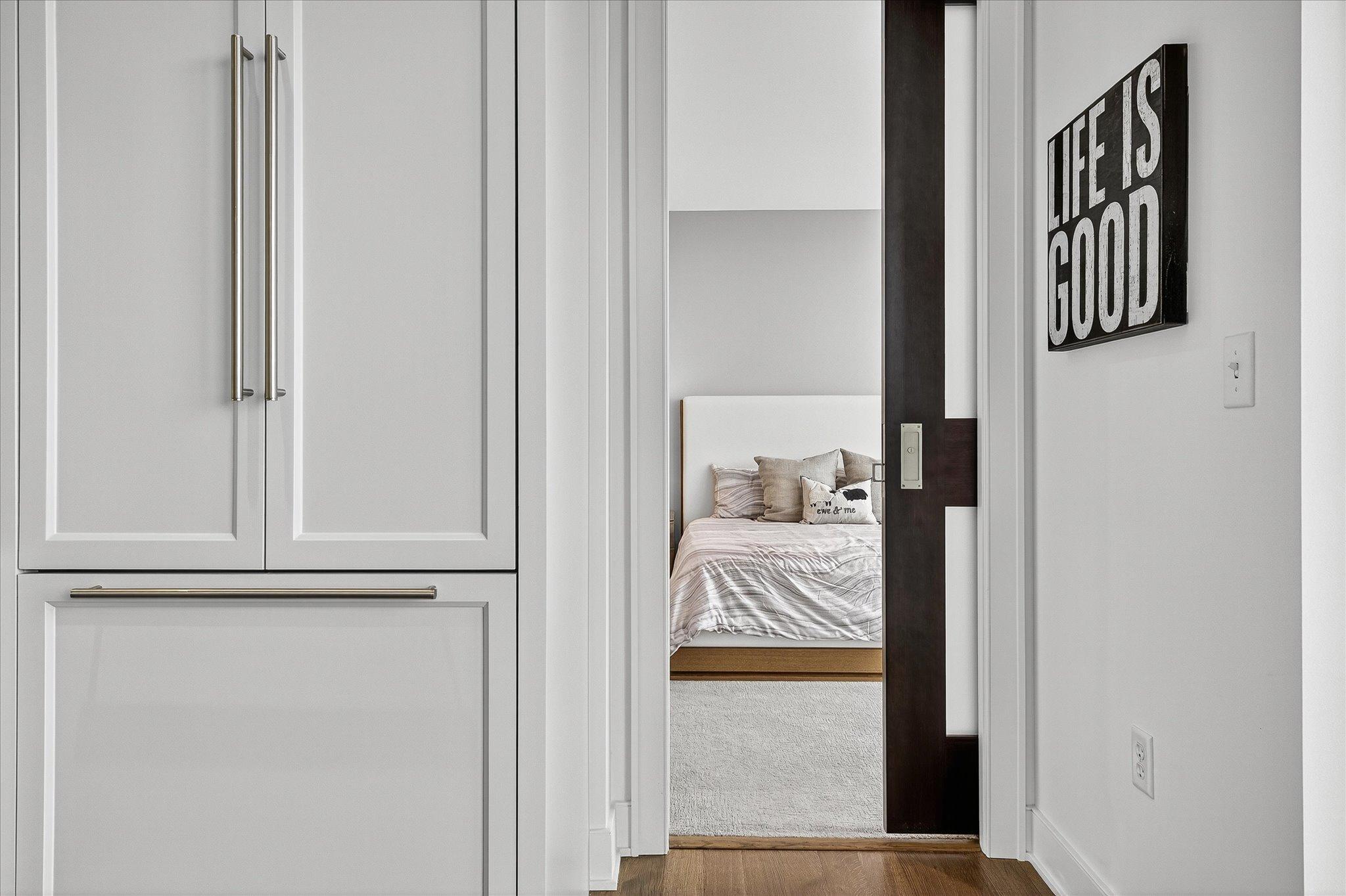 3209 Galleria Unit: 1406