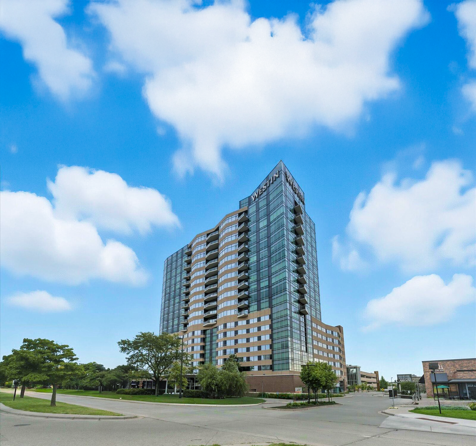 3209 Galleria Unit: 1406