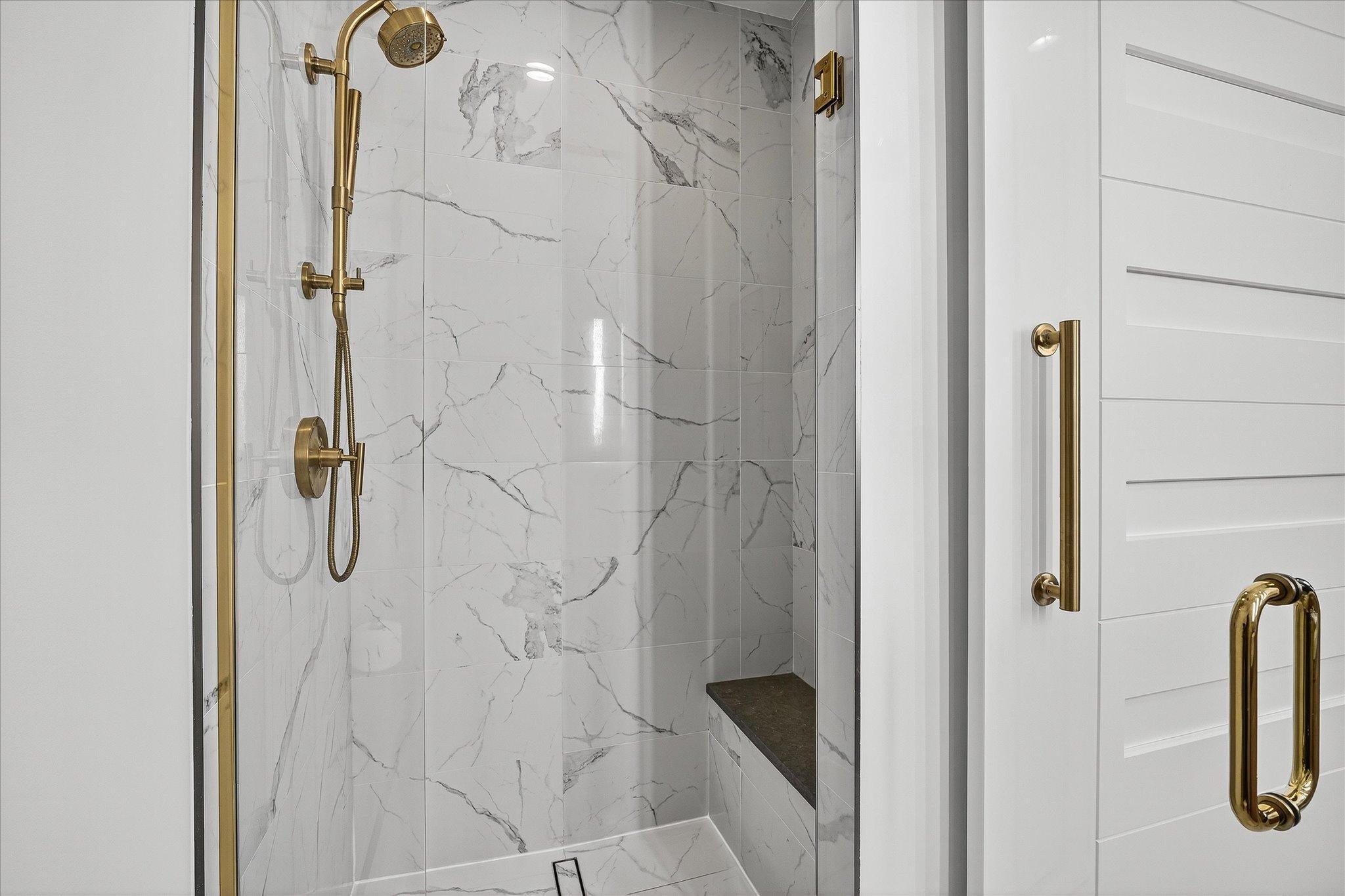 3209 Galleria Unit: 1406