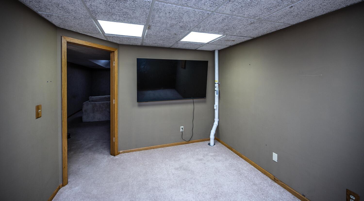 6030 Meadowood Court