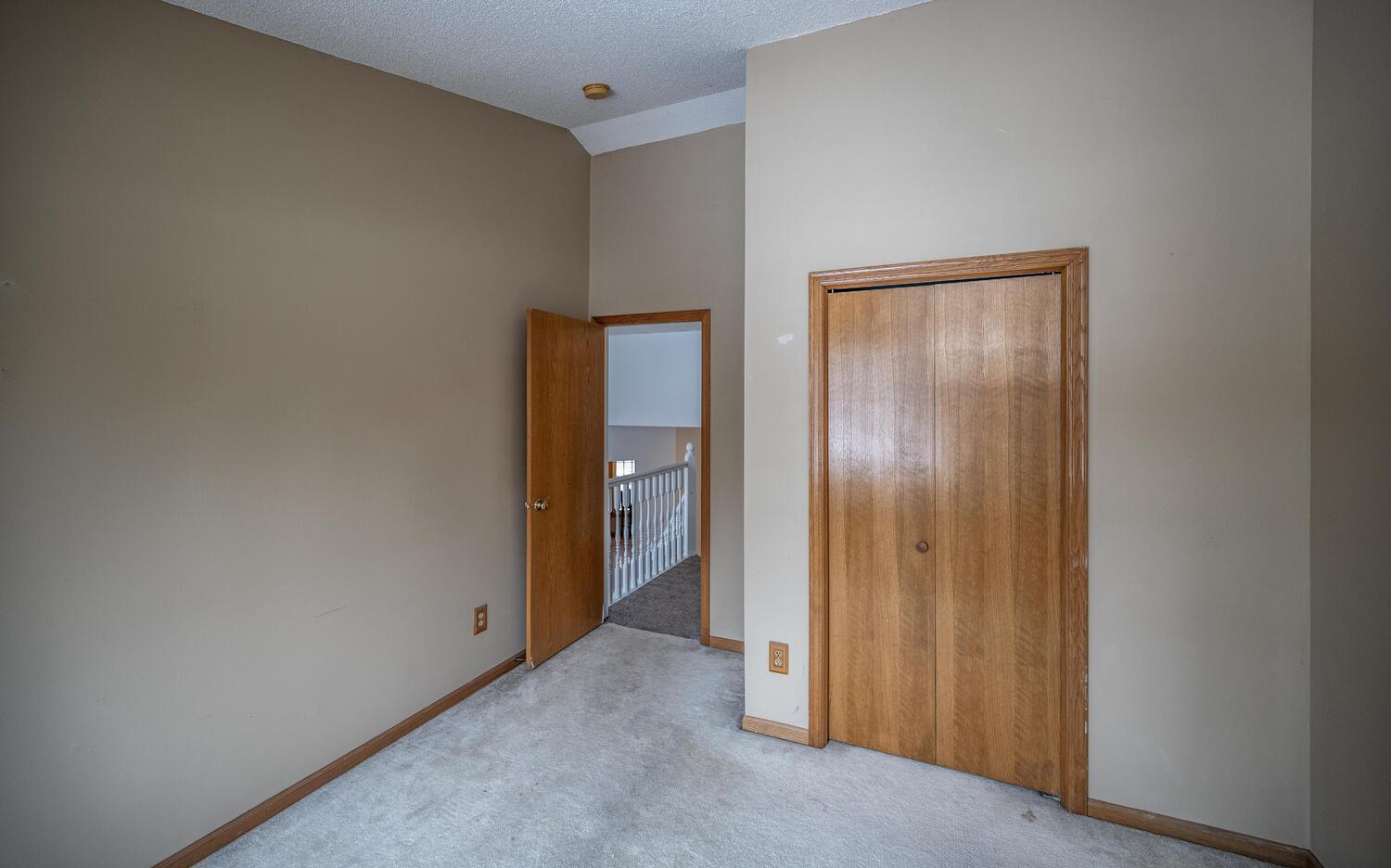 6030 Meadowood Court