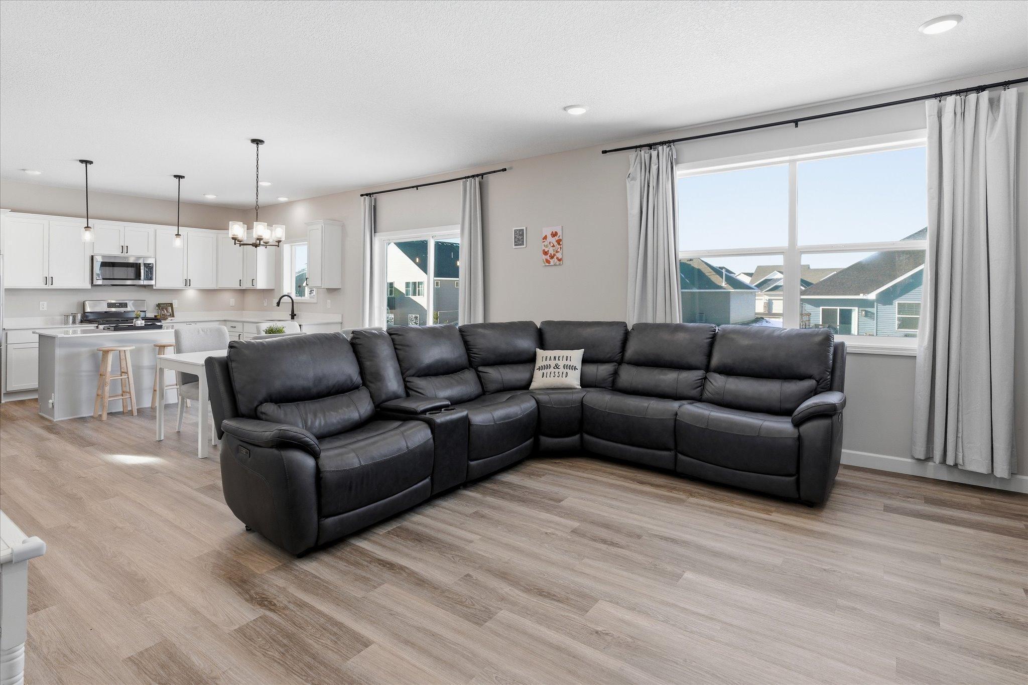 1486 Oak Ridge Street