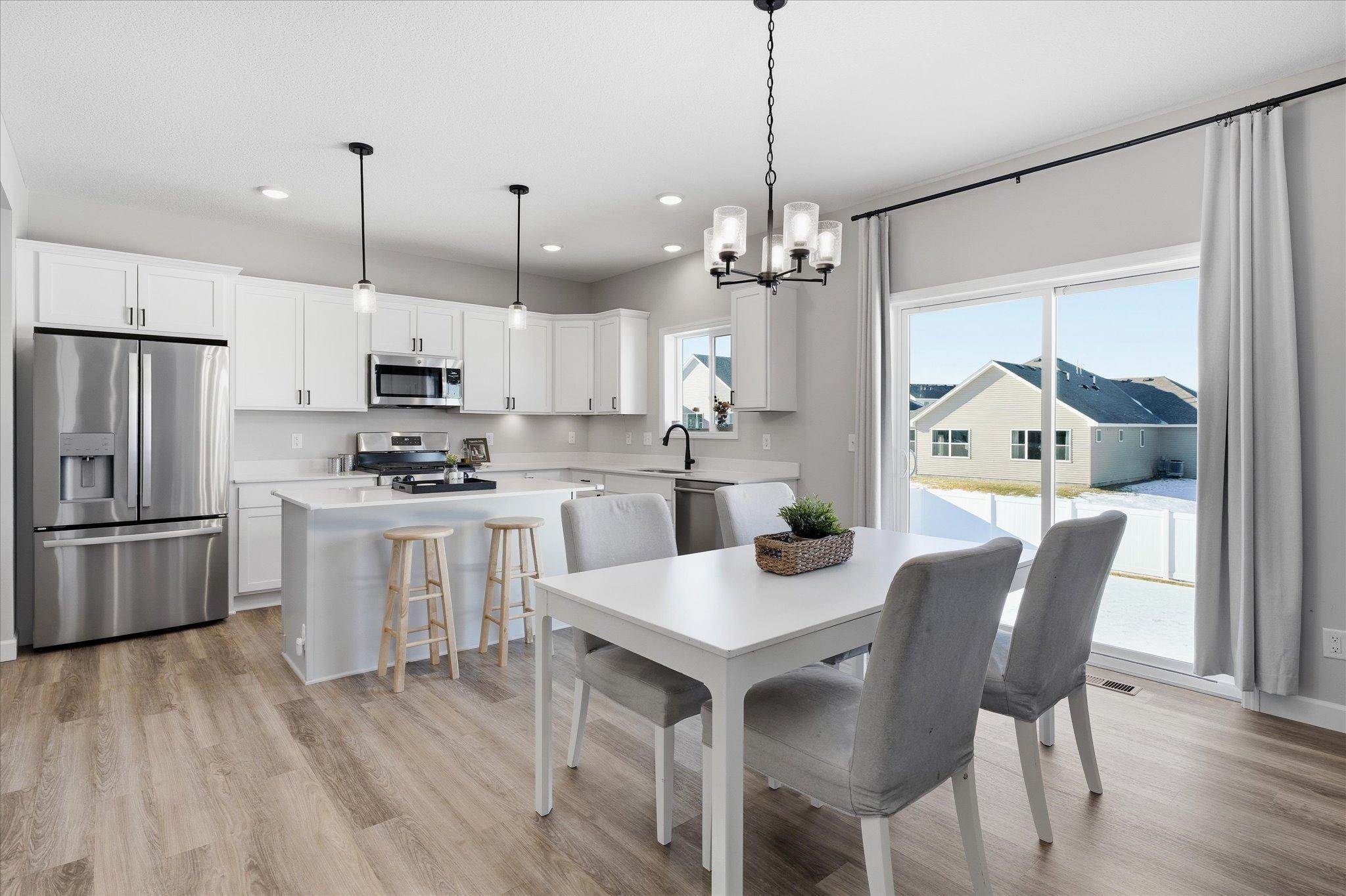 1486 Oak Ridge Street