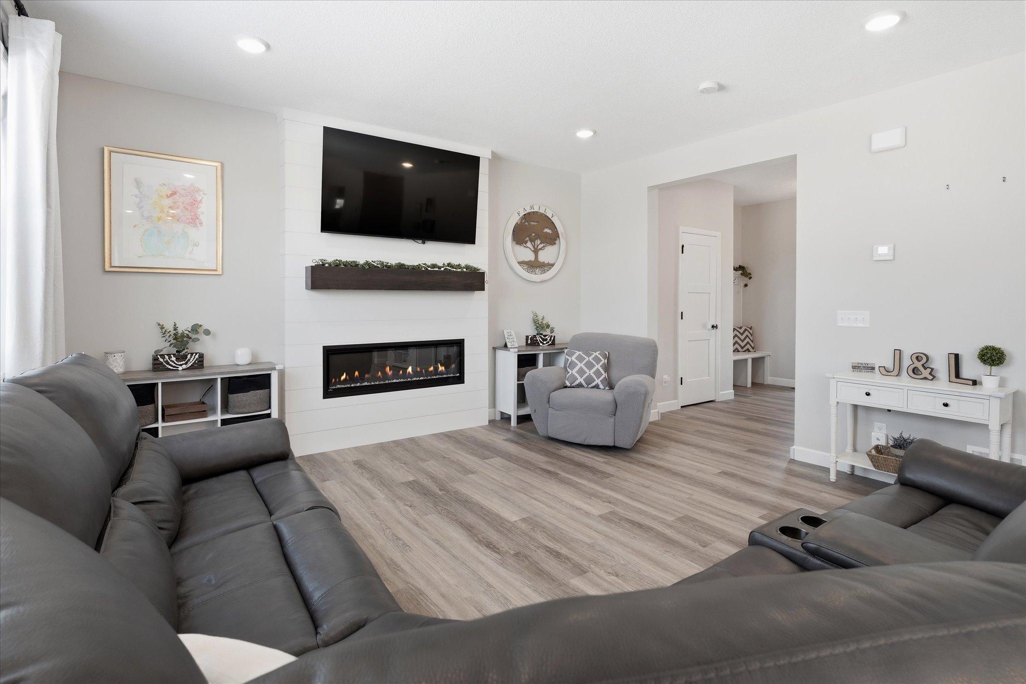 1486 Oak Ridge Street