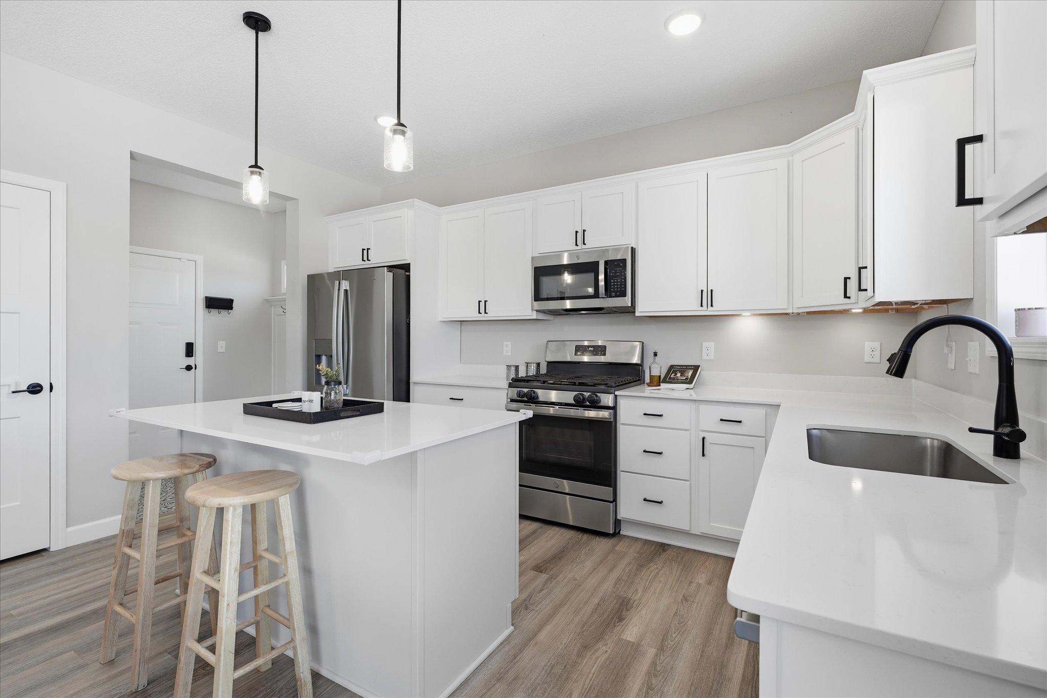 1486 Oak Ridge Street