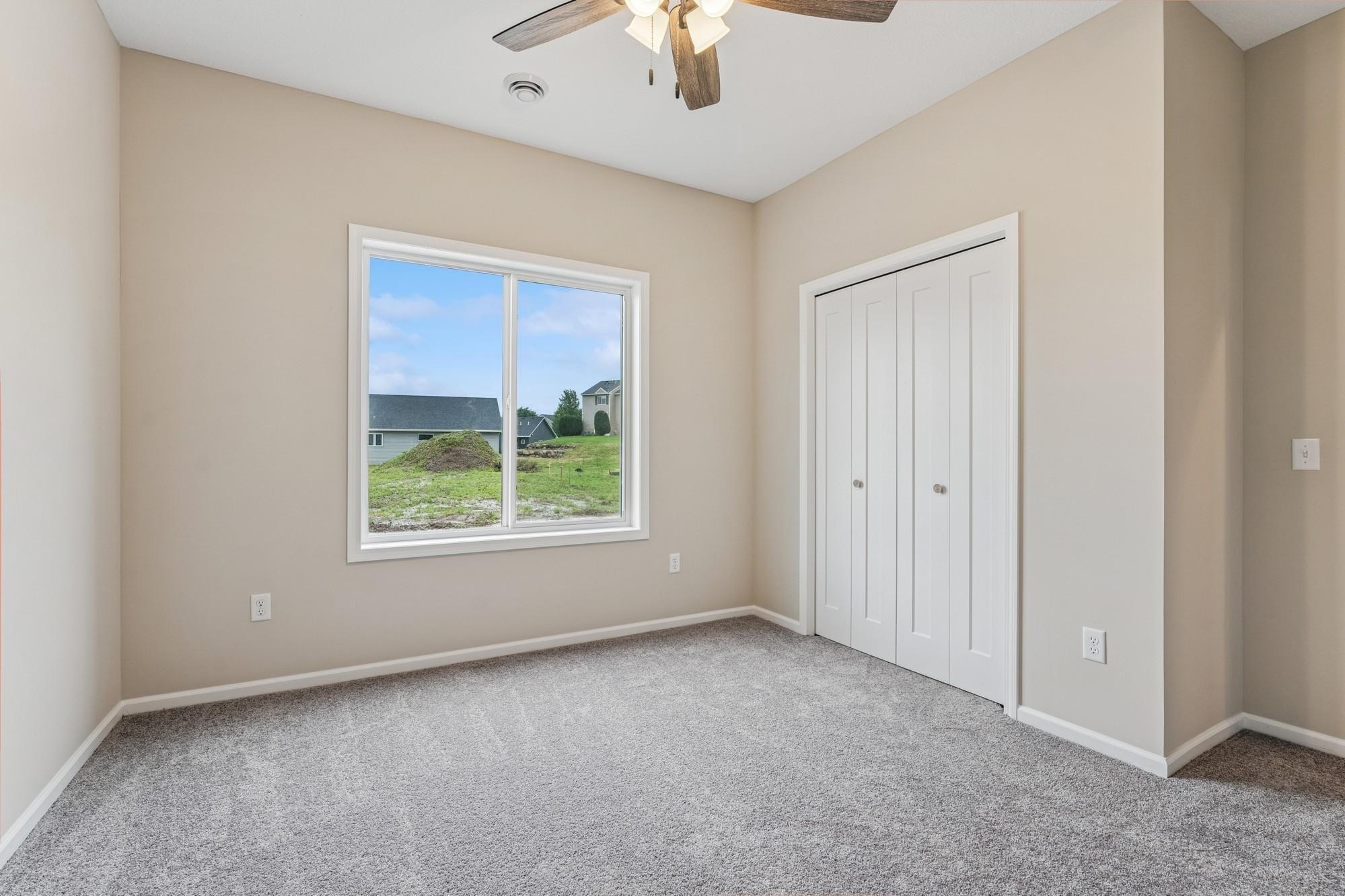 4907 Evergreen Drive N