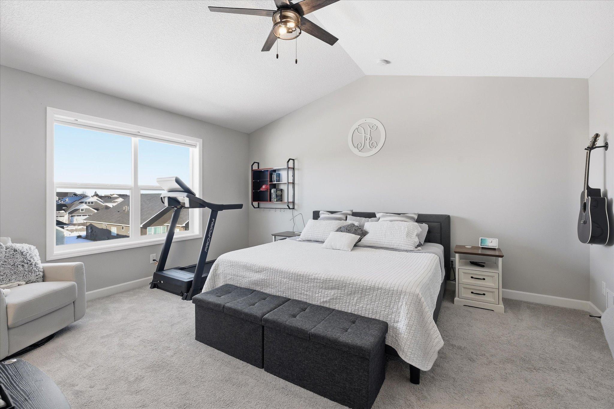 1486 Oak Ridge Street