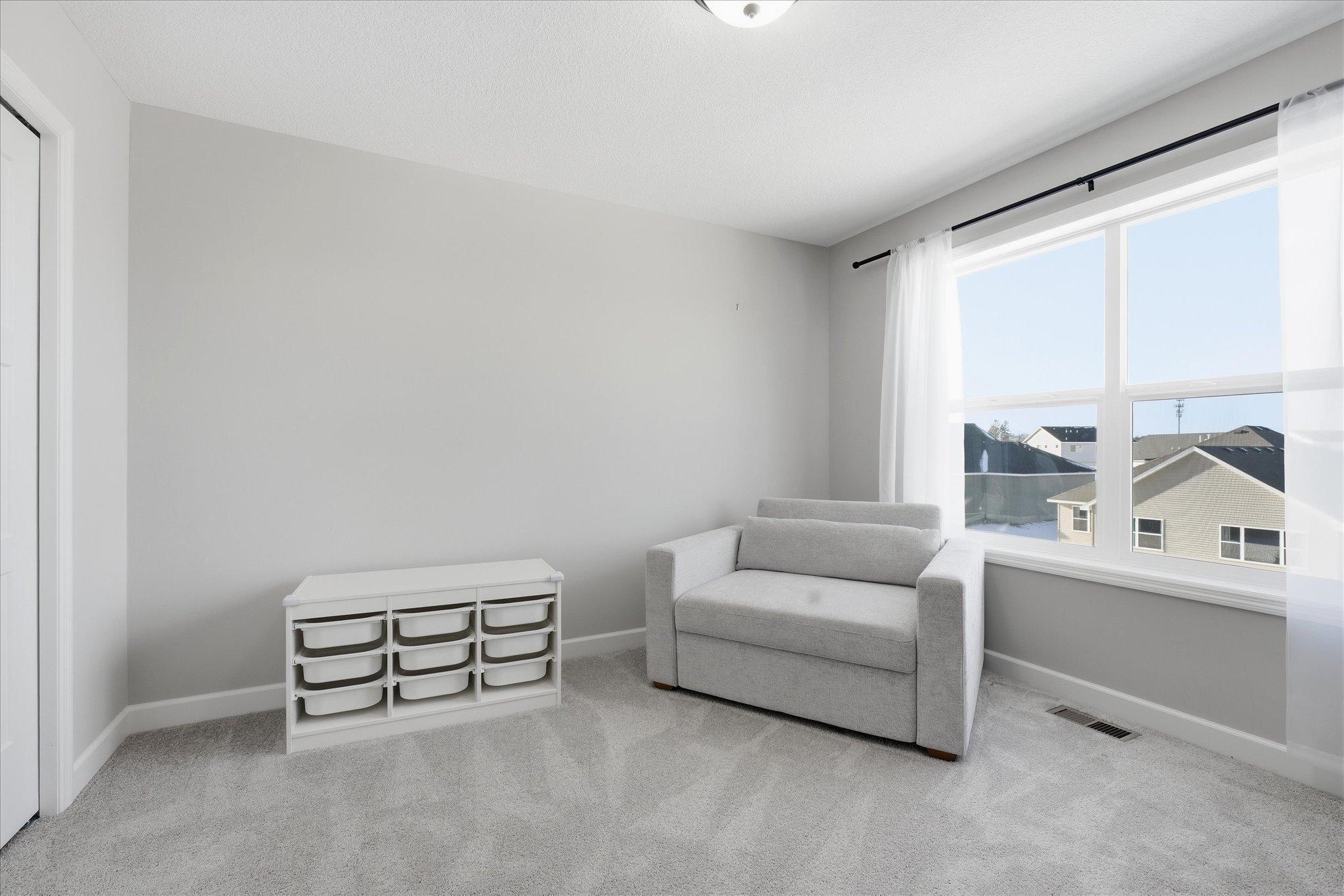 1486 Oak Ridge Street