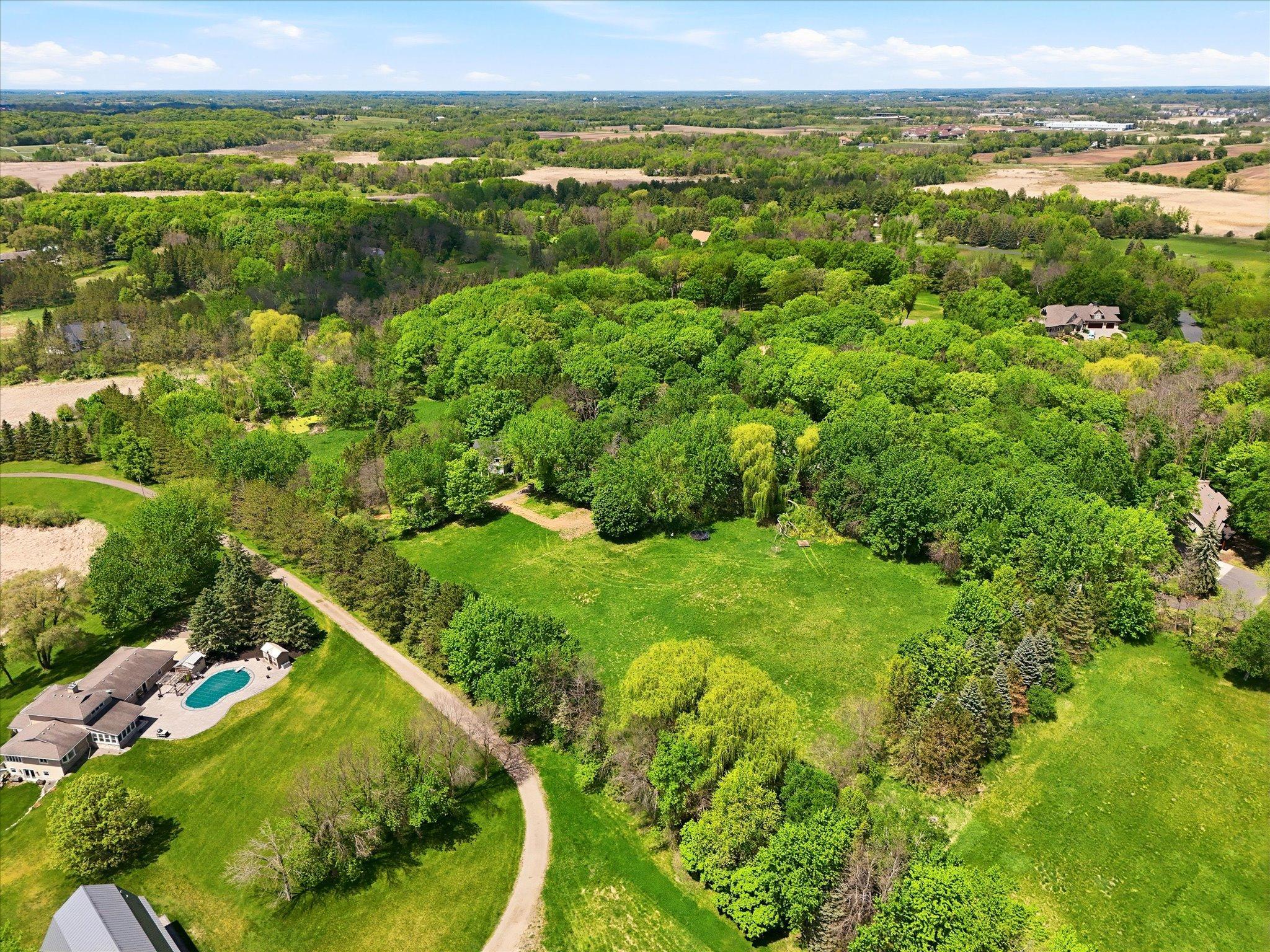 2782 Tamarack Drive