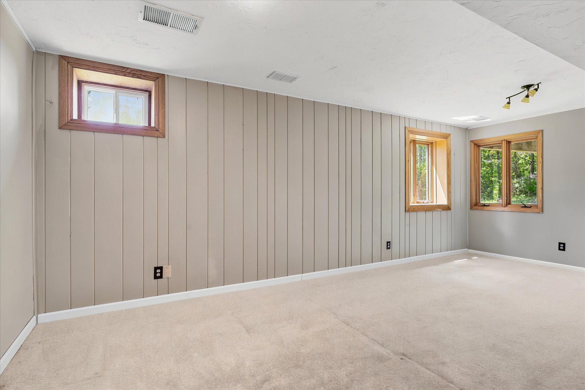 2782 Tamarack Drive