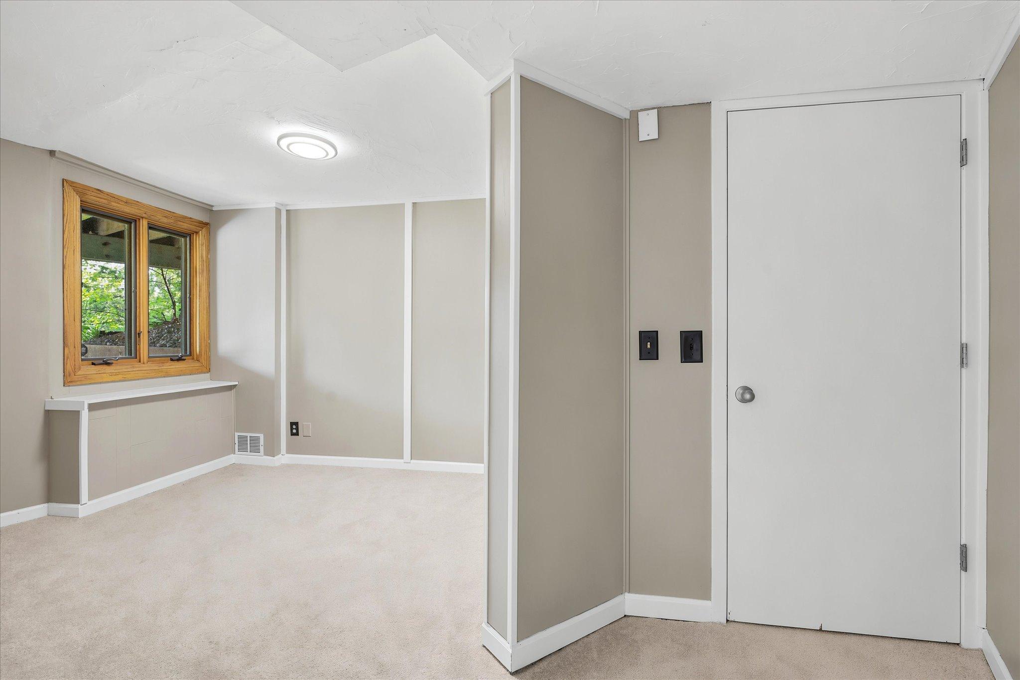 2782 Tamarack Drive