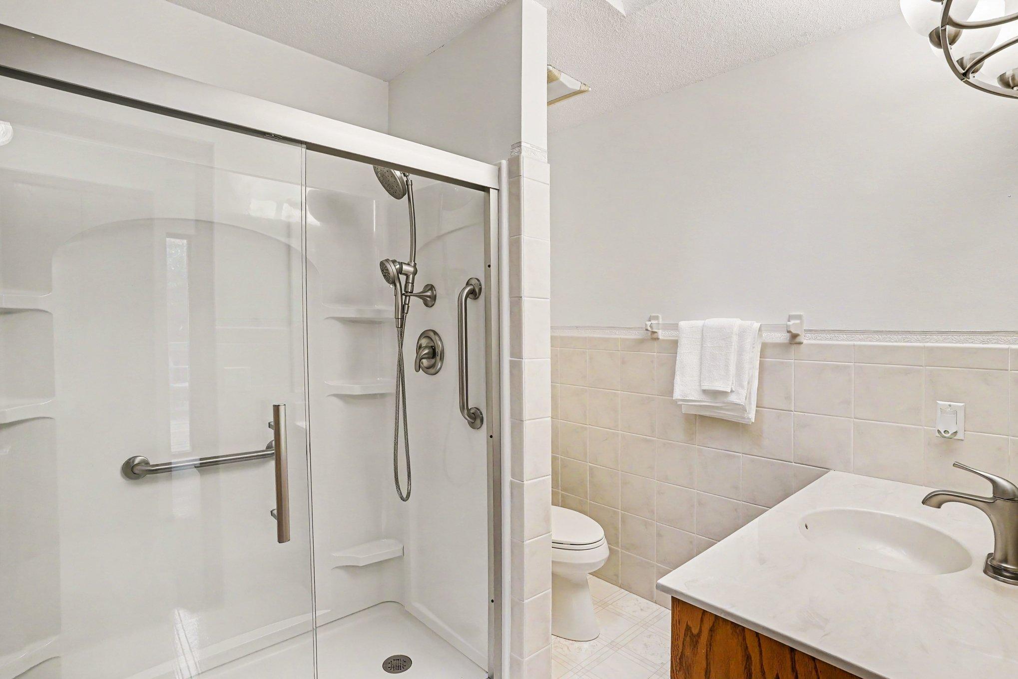 8689 134th Street W