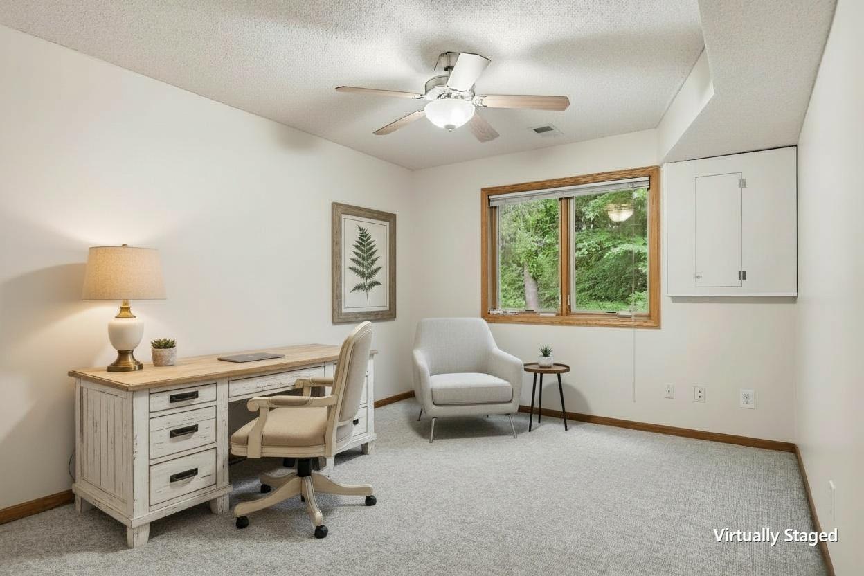 1904 Lincoln Street S Unit: 1904