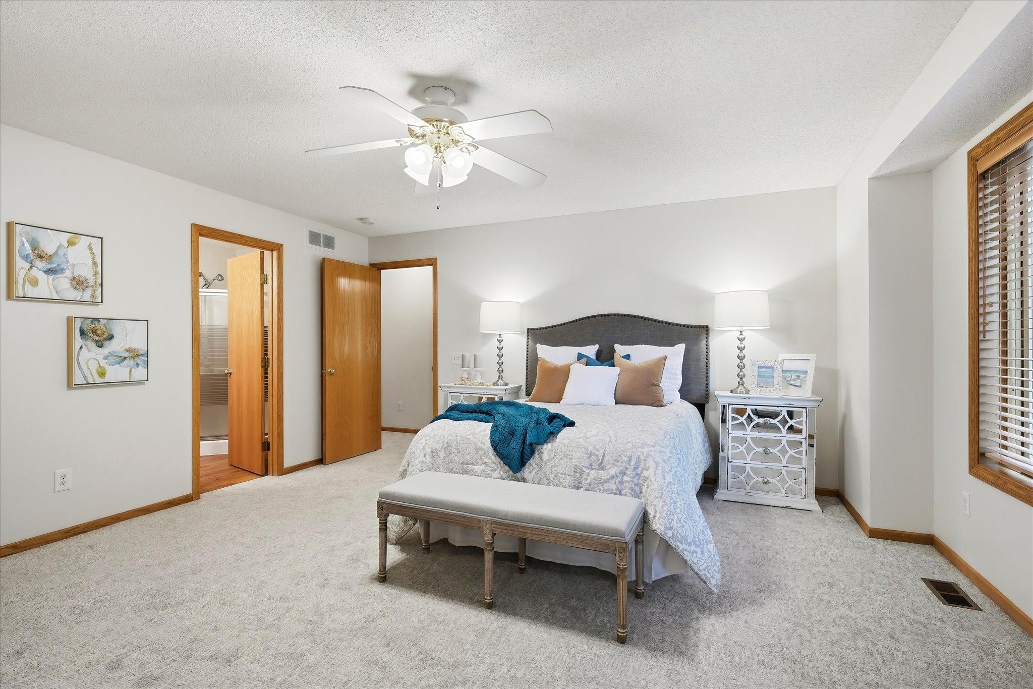 1904 Lincoln Street S Unit: 1904