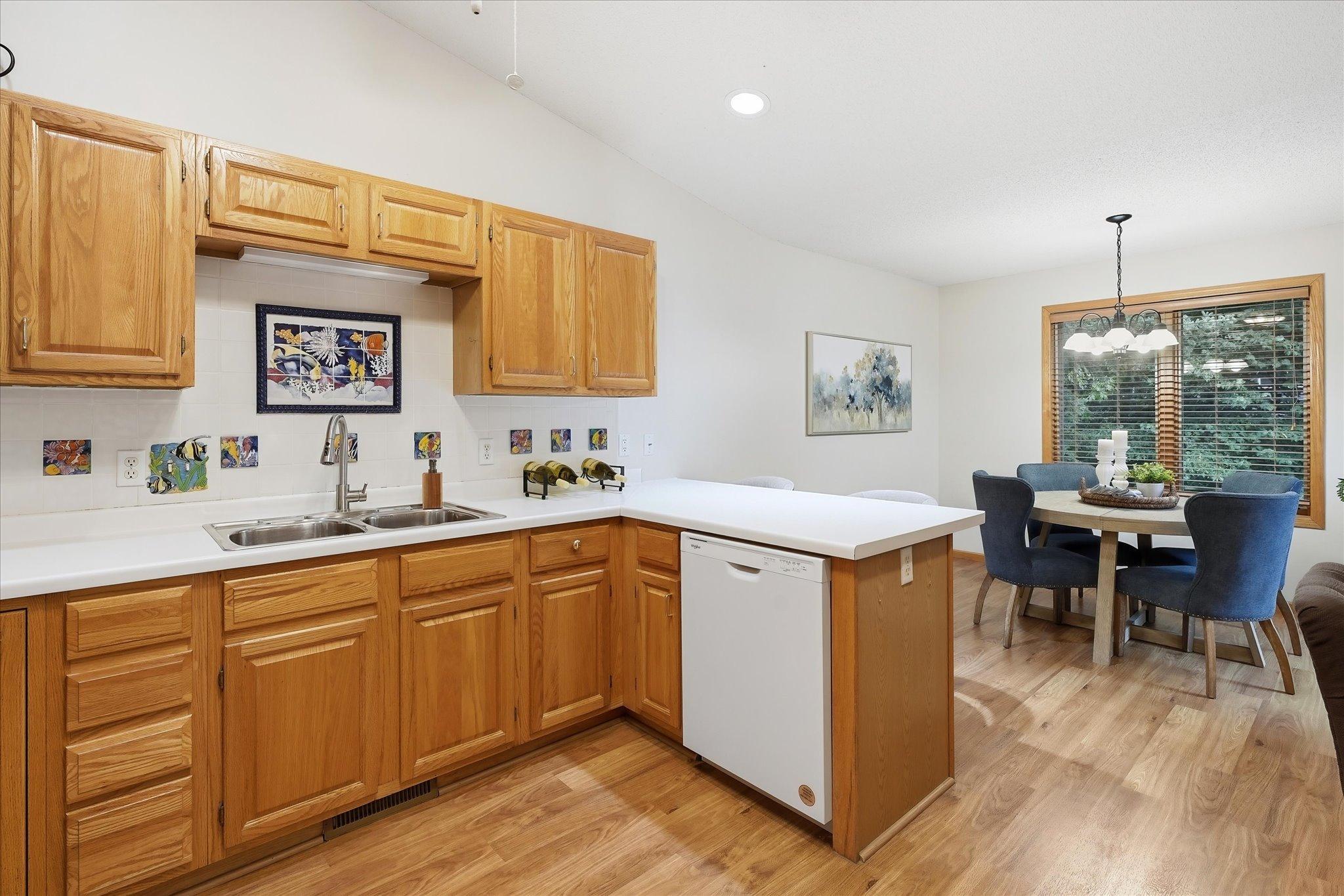 1904 Lincoln Street S Unit: 1904
