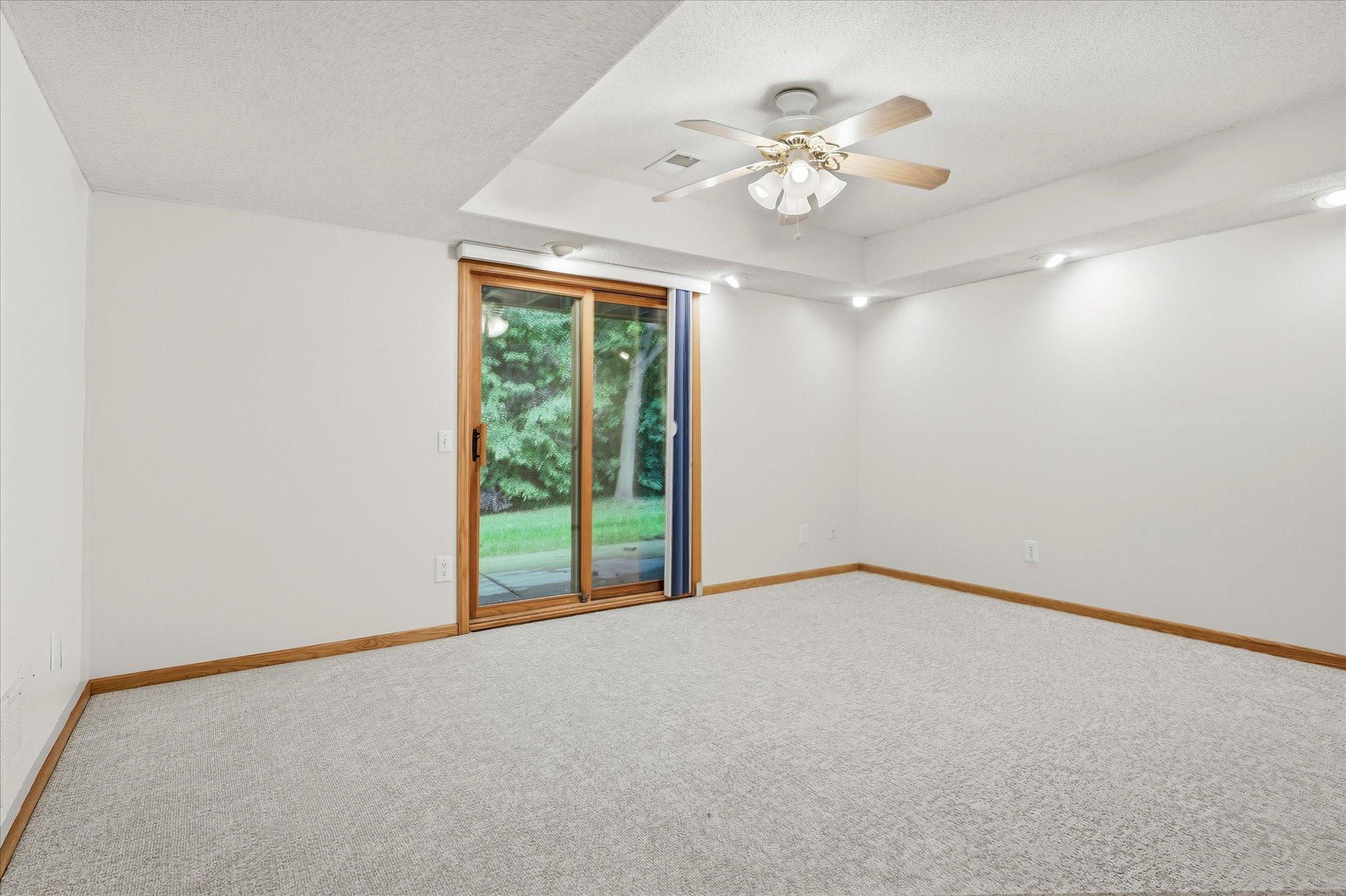 1904 Lincoln Street S Unit: 1904