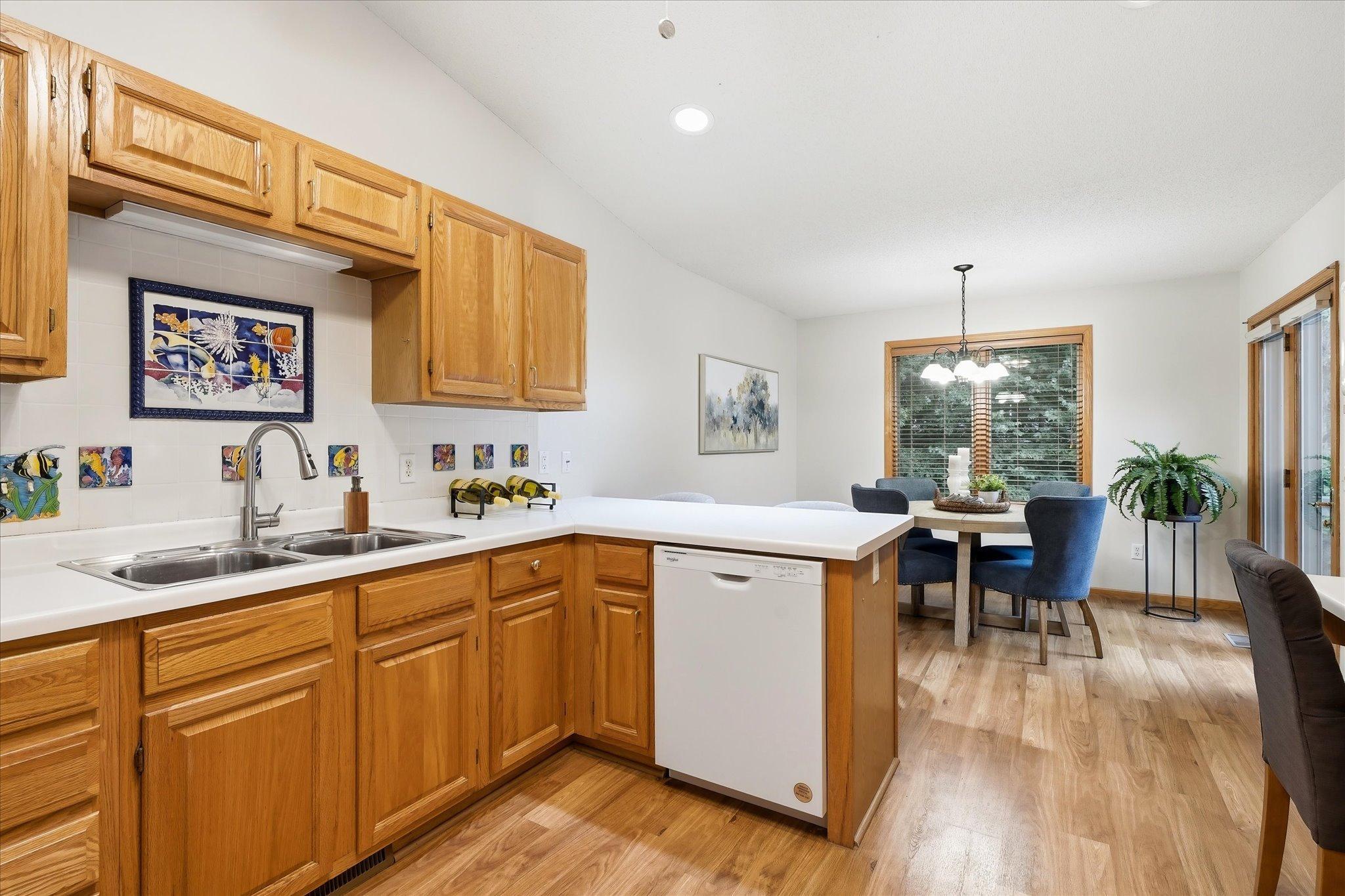 1904 Lincoln Street S Unit: 1904