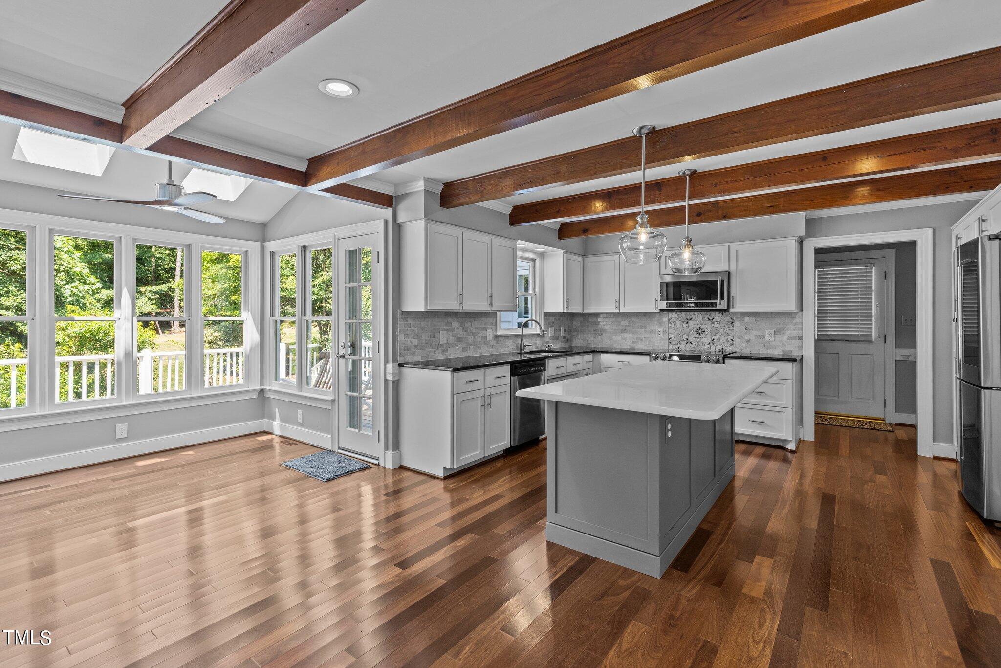 2801 Croix Place