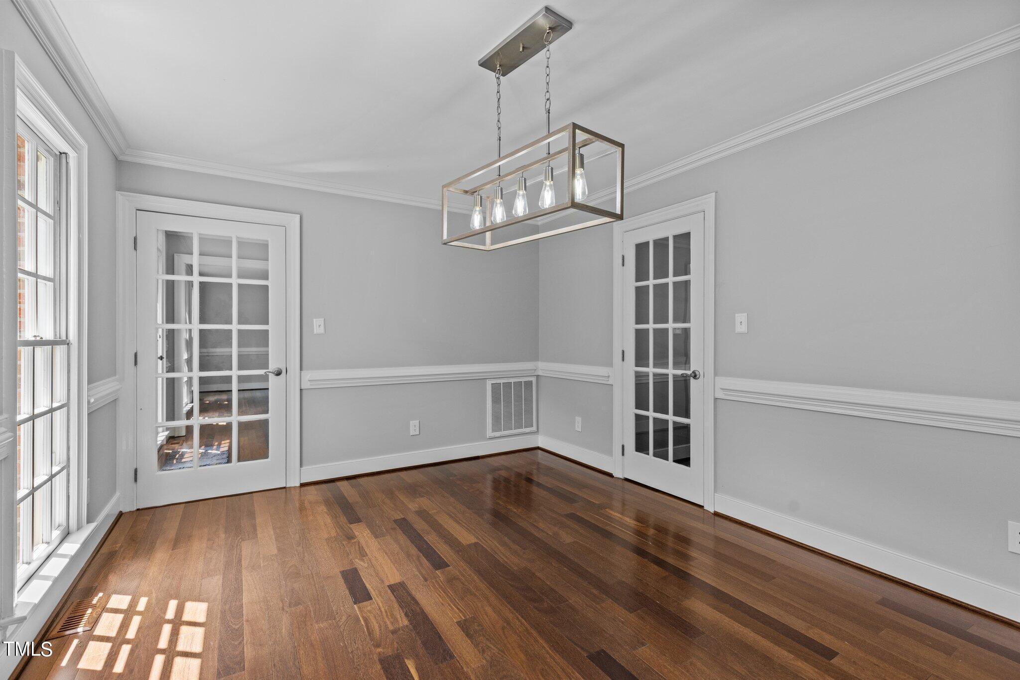 2801 Croix Place