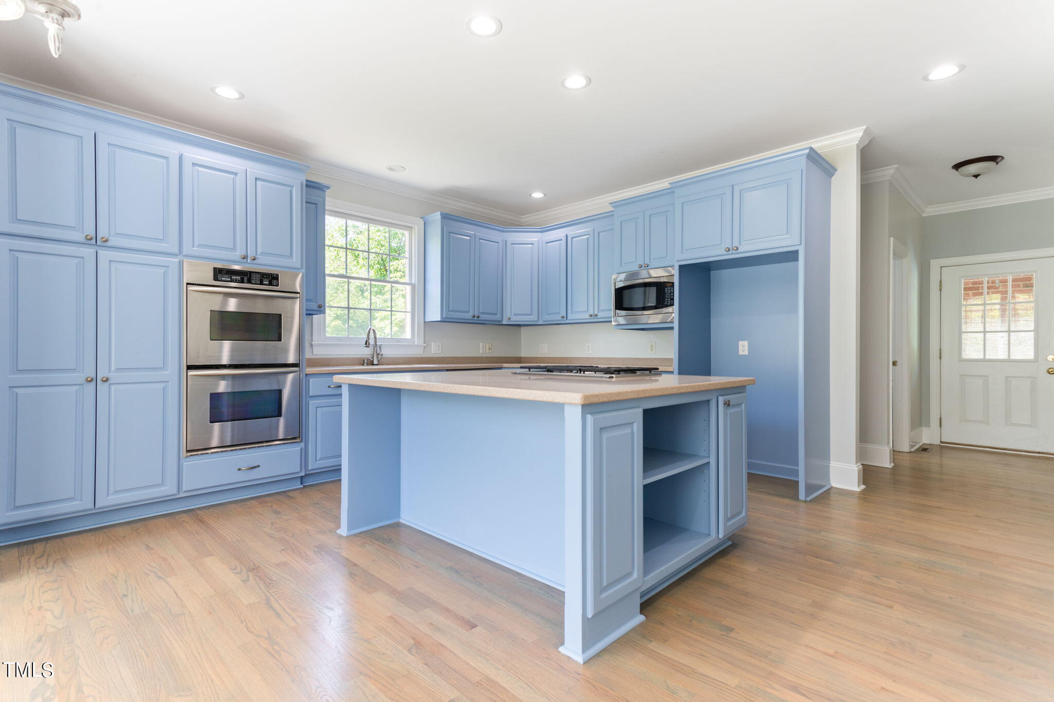 4139 Mistletoe Lane