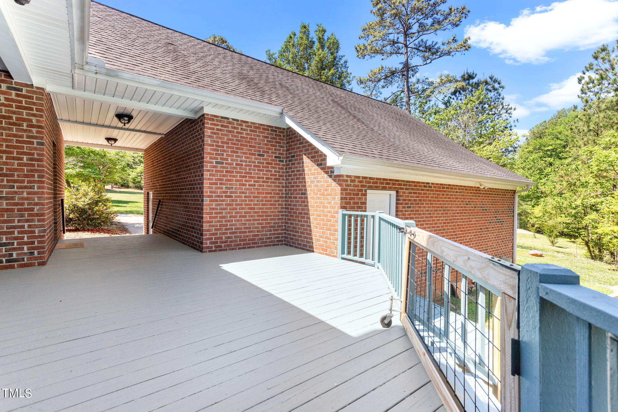4139 Mistletoe Lane